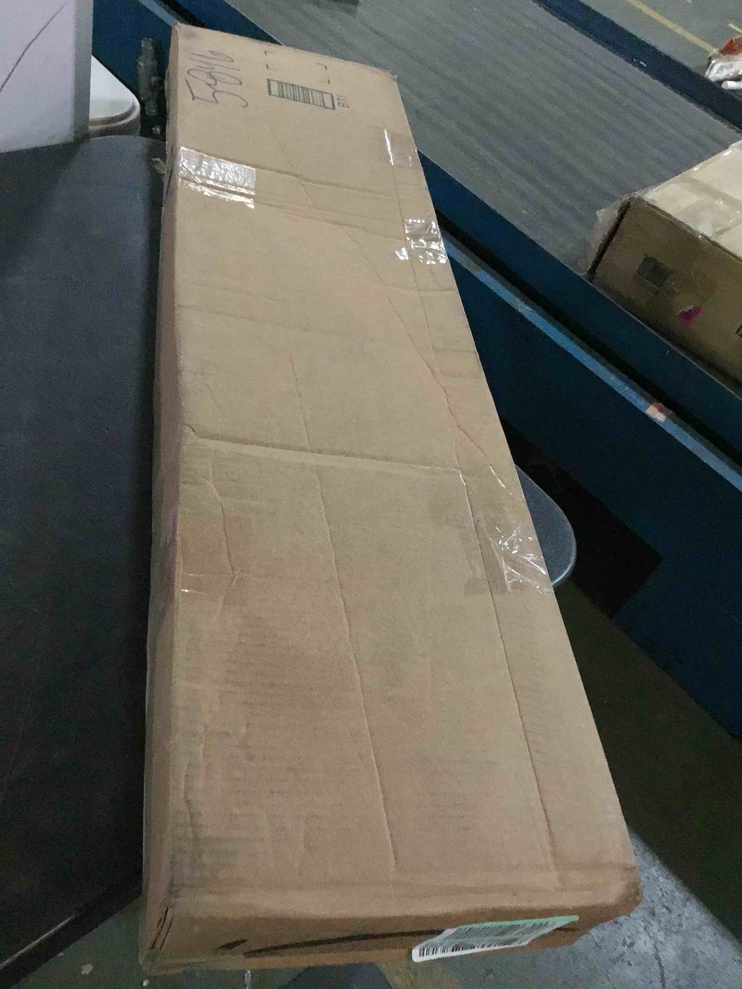 https://s3.amazonaws.com/lotting-images-prod/bidfta/BLU5404586_1694610877917.jpeg
