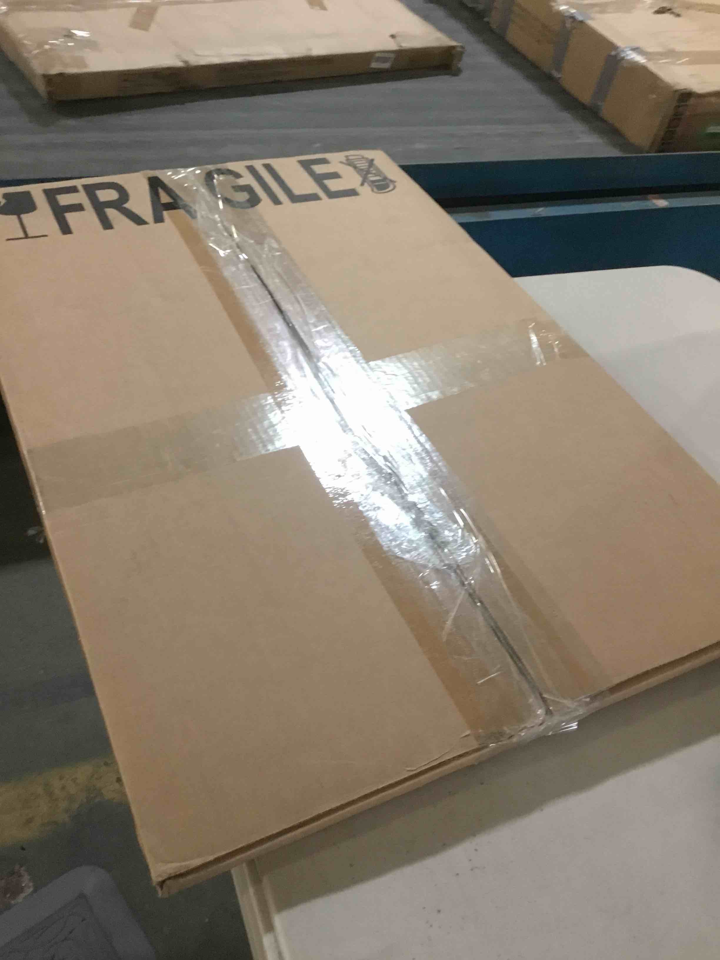 https://s3.amazonaws.com/lotting-images-prod/bidfta/BLU5404758_1694693052449.jpeg