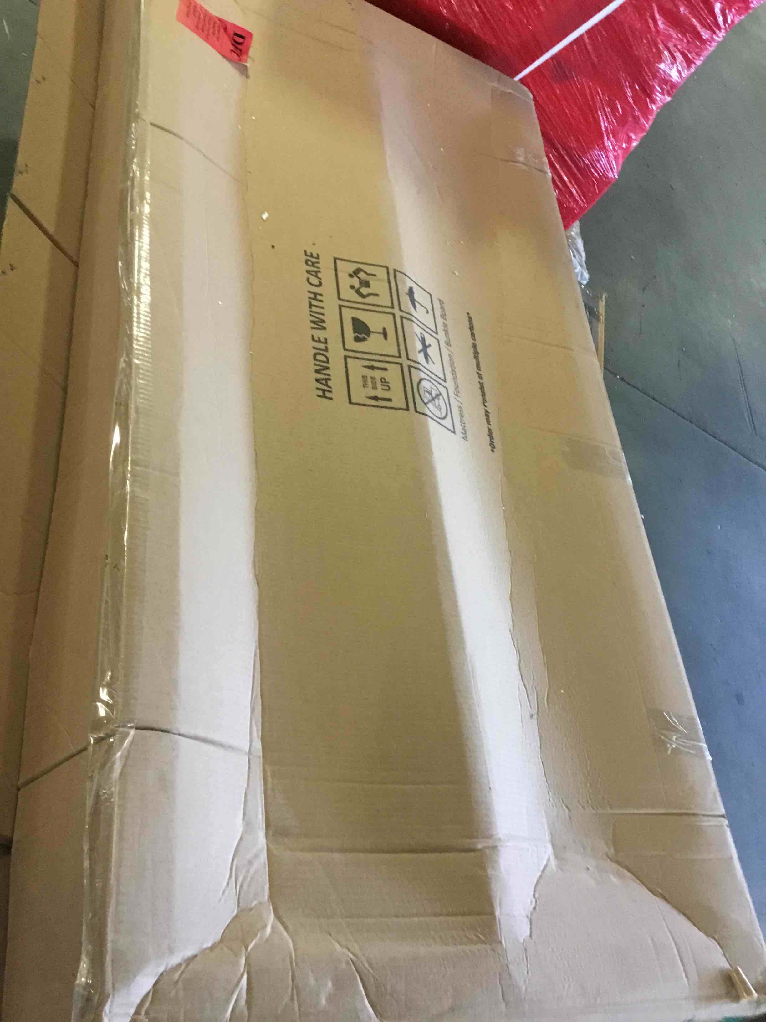 https://s3.amazonaws.com/lotting-images-prod/bidfta/BLU5404807_1694701324641.jpeg