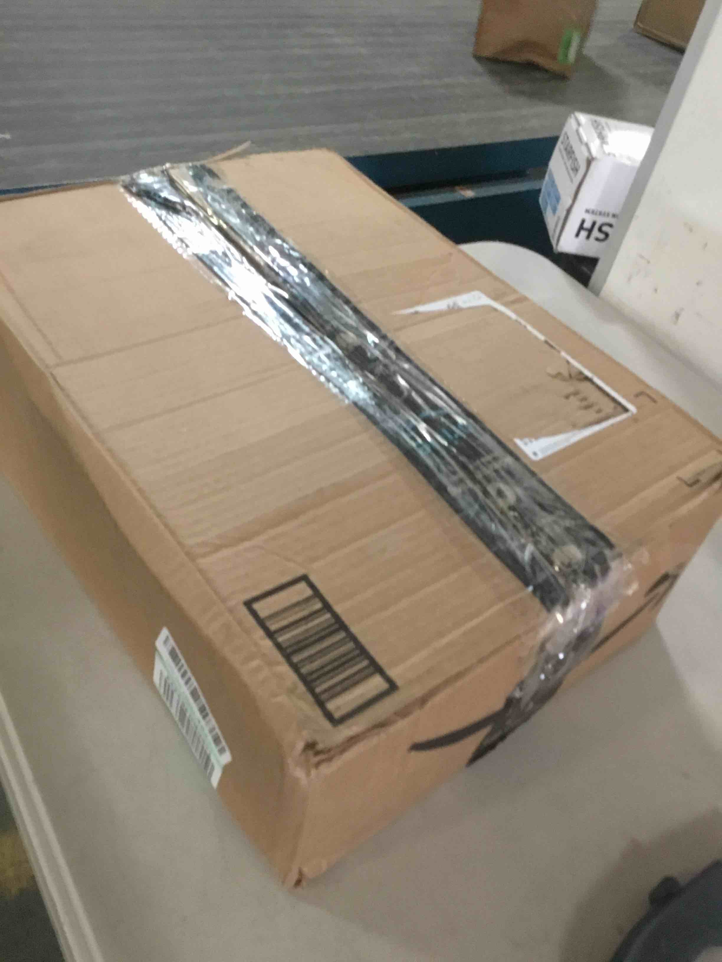 https://s3.amazonaws.com/lotting-images-prod/bidfta/BLU5404865_1694708648105.jpeg