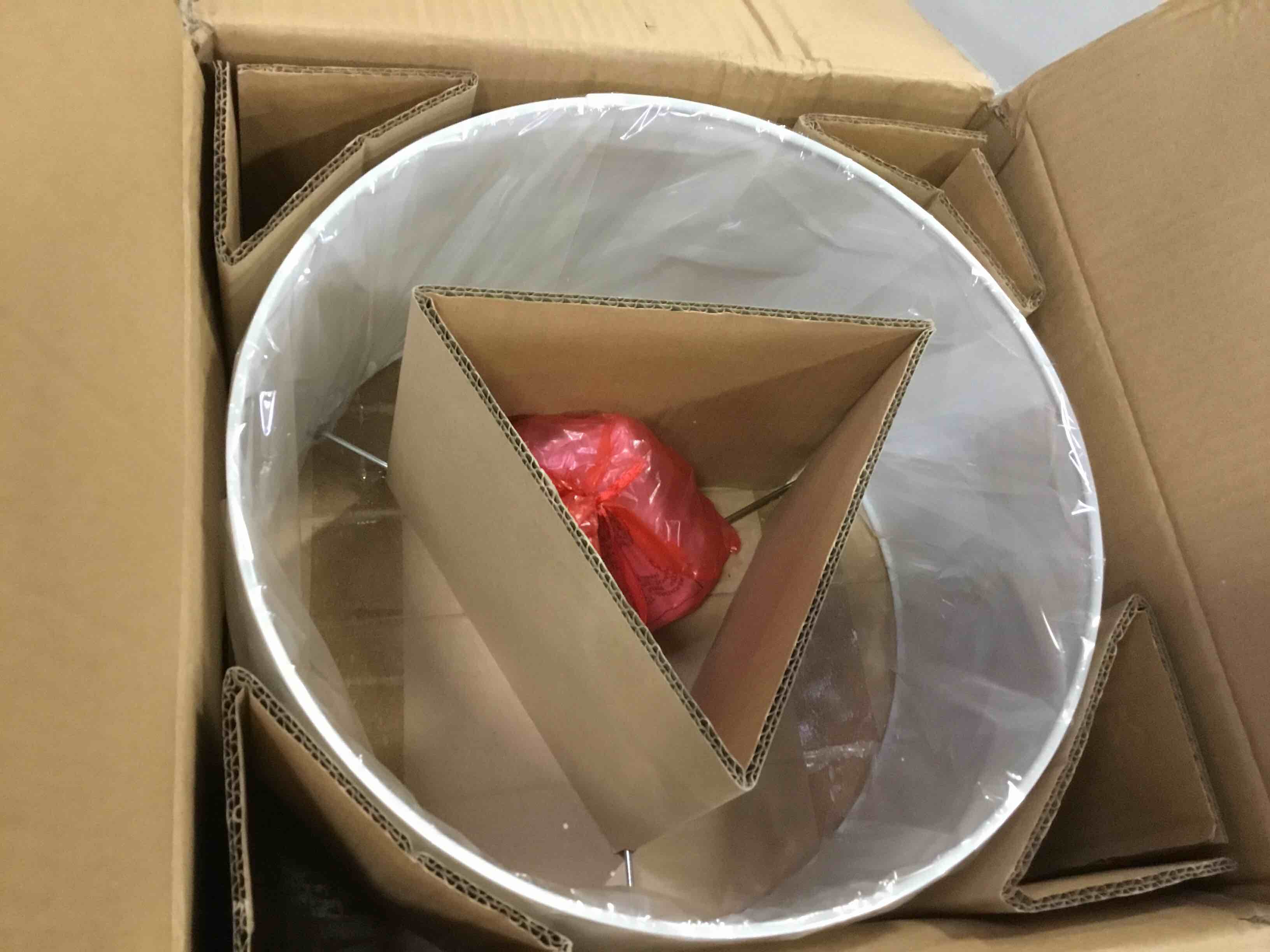 https://s3.amazonaws.com/lotting-images-prod/bidfta/BLU5404952_1694097039227.jpeg