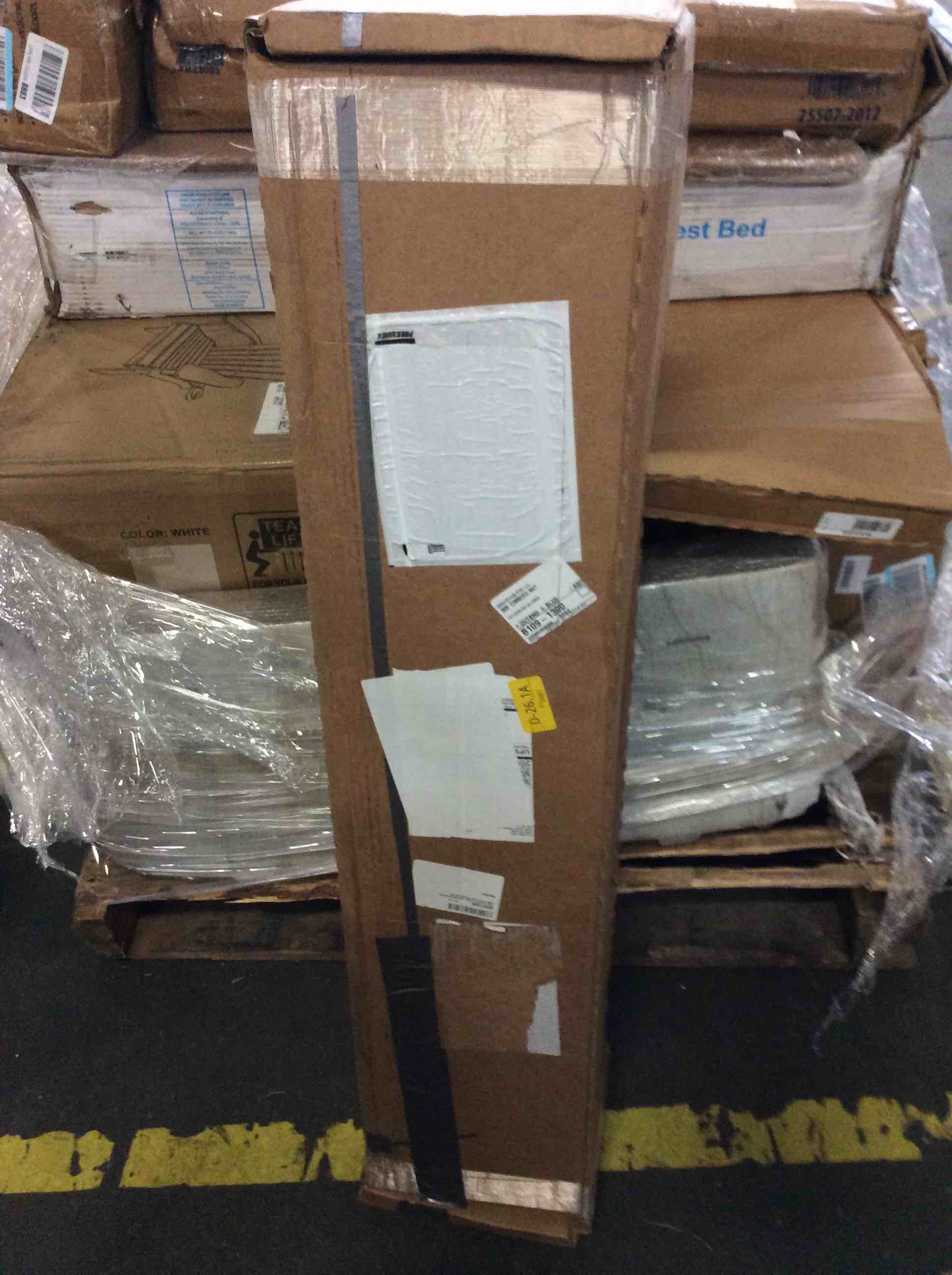 https://s3.amazonaws.com/lotting-images-prod/bidfta/BLU5405901_1694871641065.jpeg