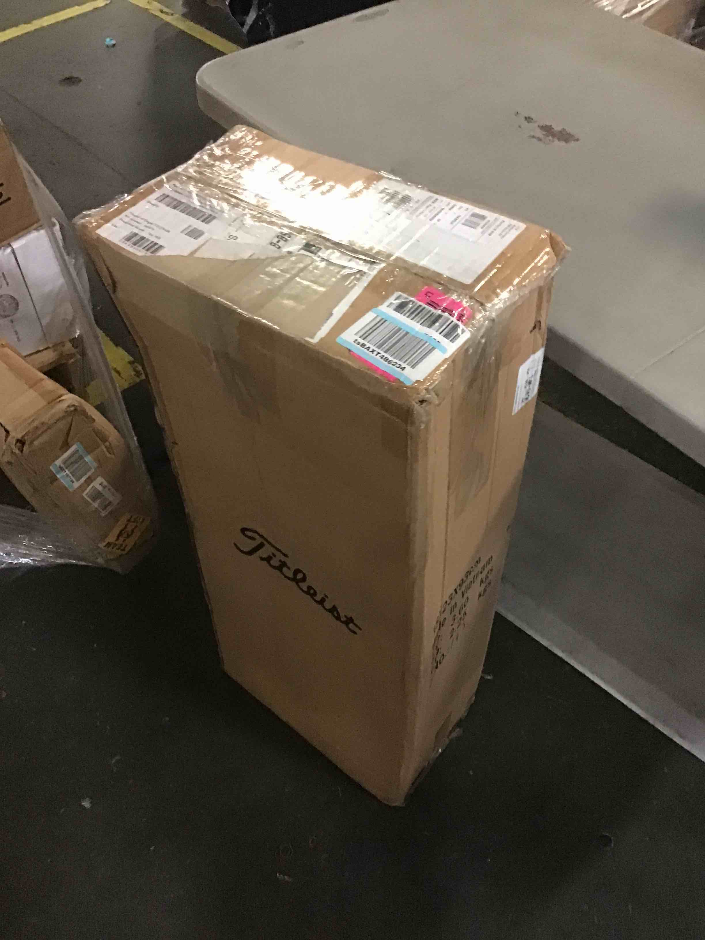 https://s3.amazonaws.com/lotting-images-prod/bidfta/BLU5406446_1694000157947.jpeg