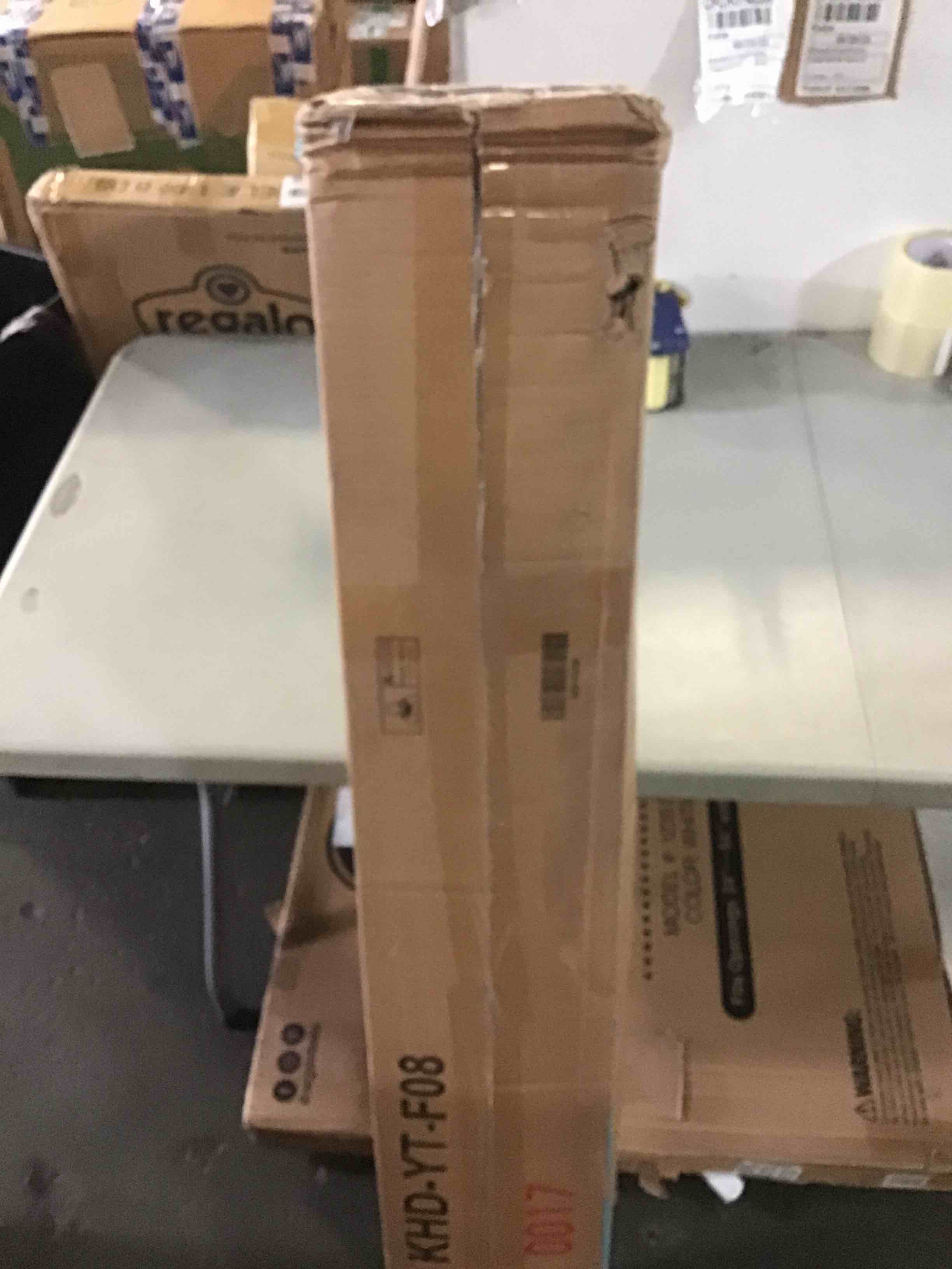 https://s3.amazonaws.com/lotting-images-prod/bidfta/BLU5406531_1694030208771.jpeg