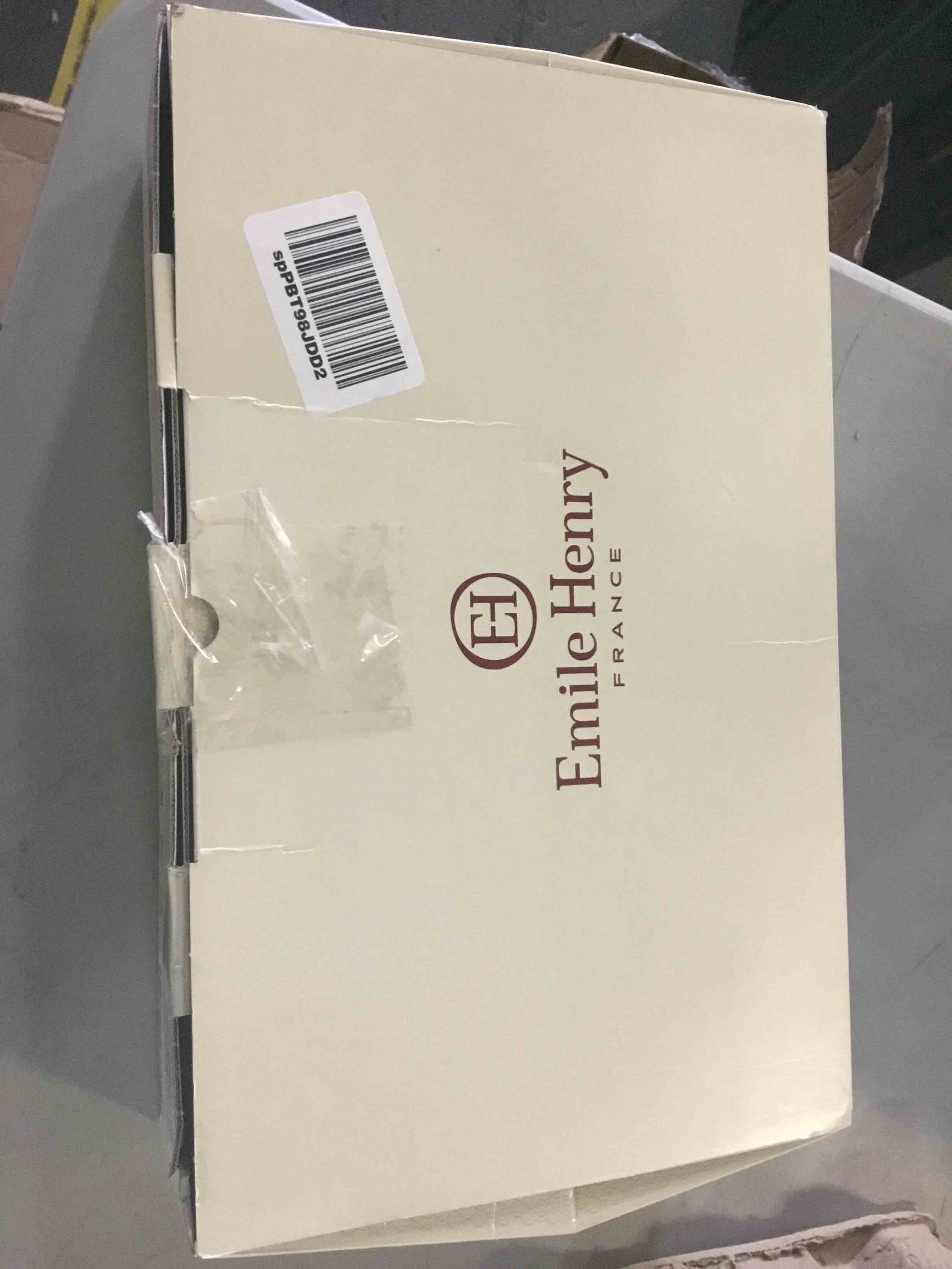 https://s3.amazonaws.com/lotting-images-prod/bidfta/BLU5406668_1694275261814.jpeg