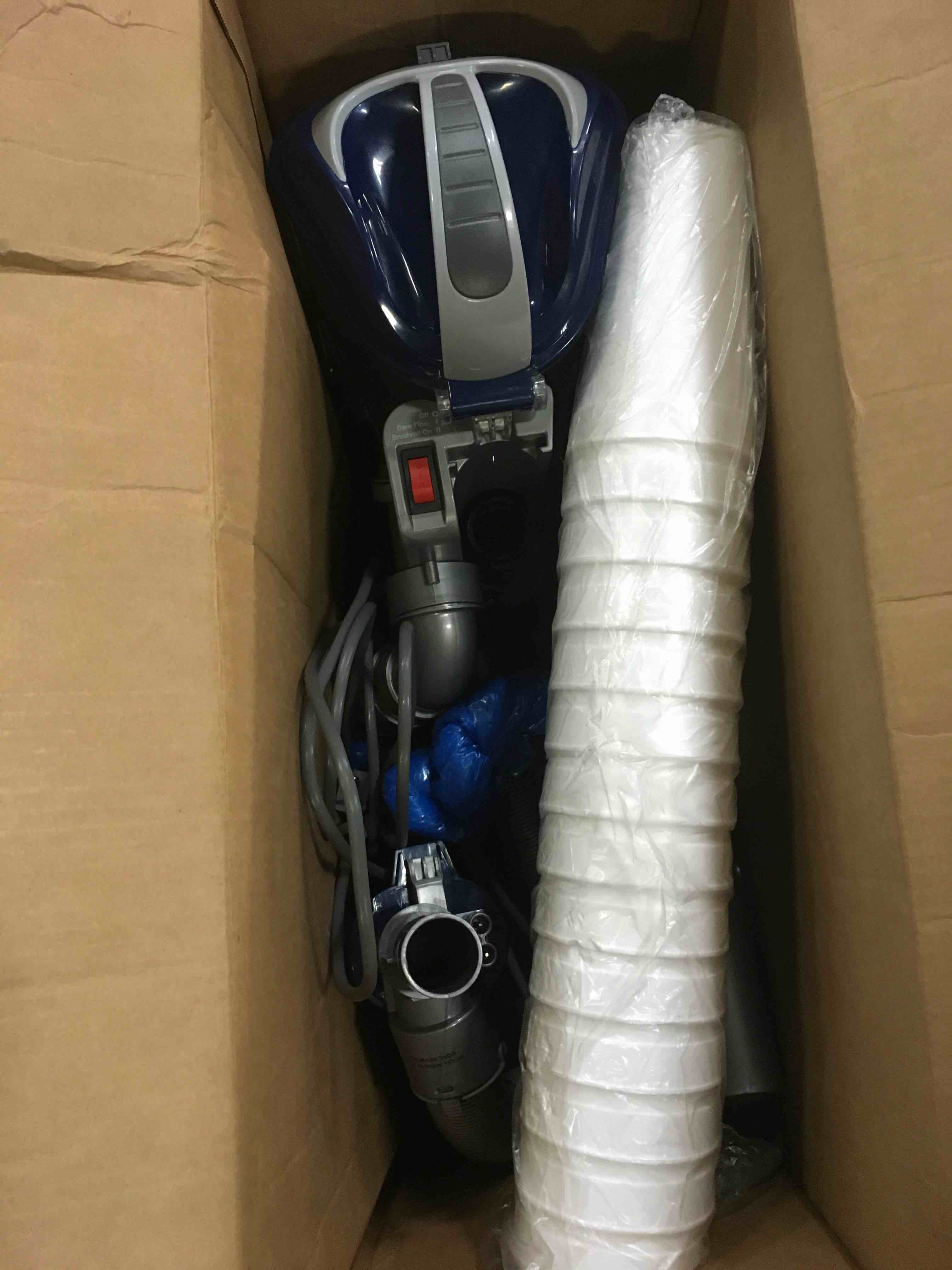 https://s3.amazonaws.com/lotting-images-prod/bidfta/BLU5407041_1694697787158.jpeg