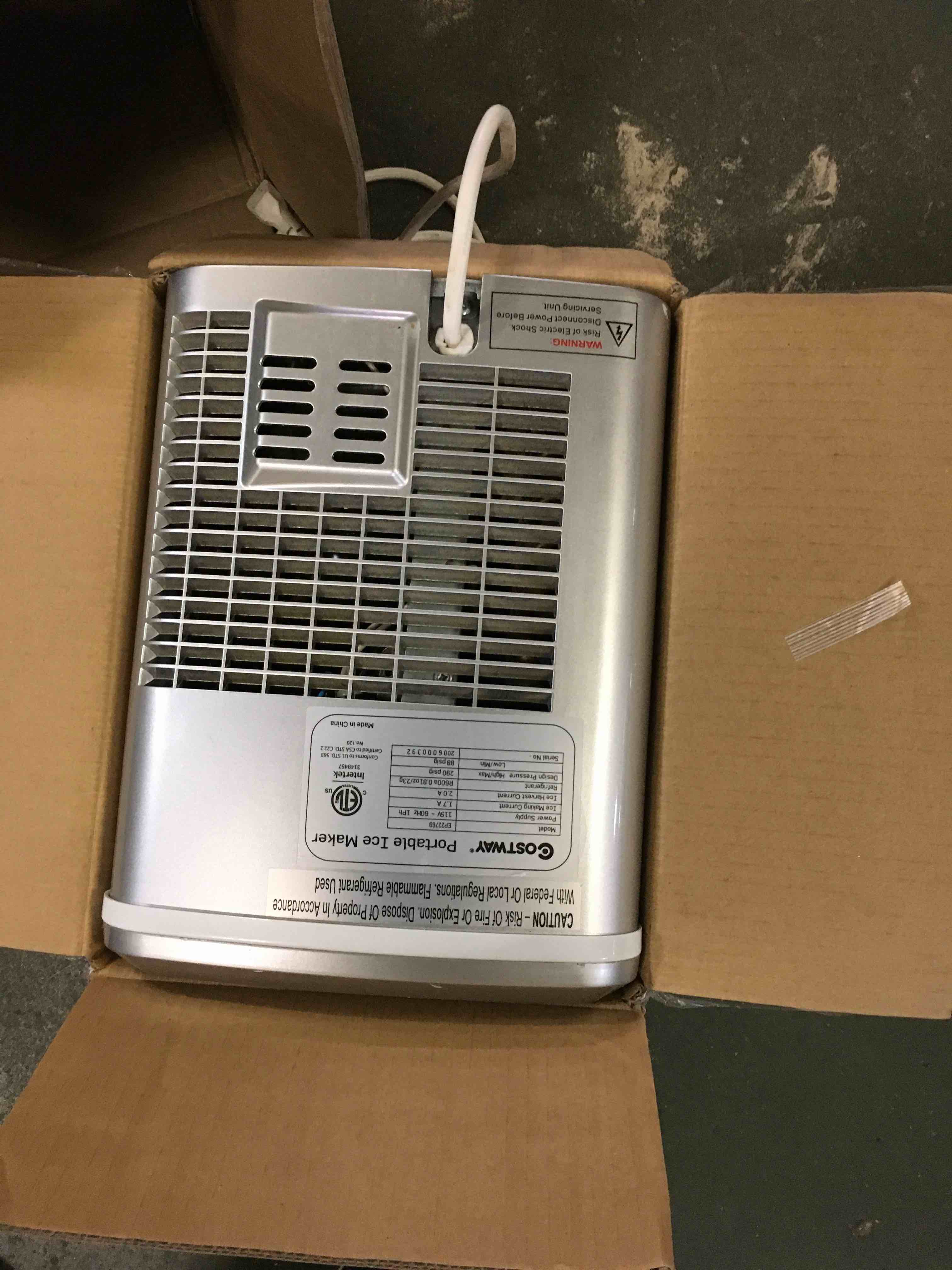 https://s3.amazonaws.com/lotting-images-prod/bidfta/BLU5407160_1694722524417.jpeg