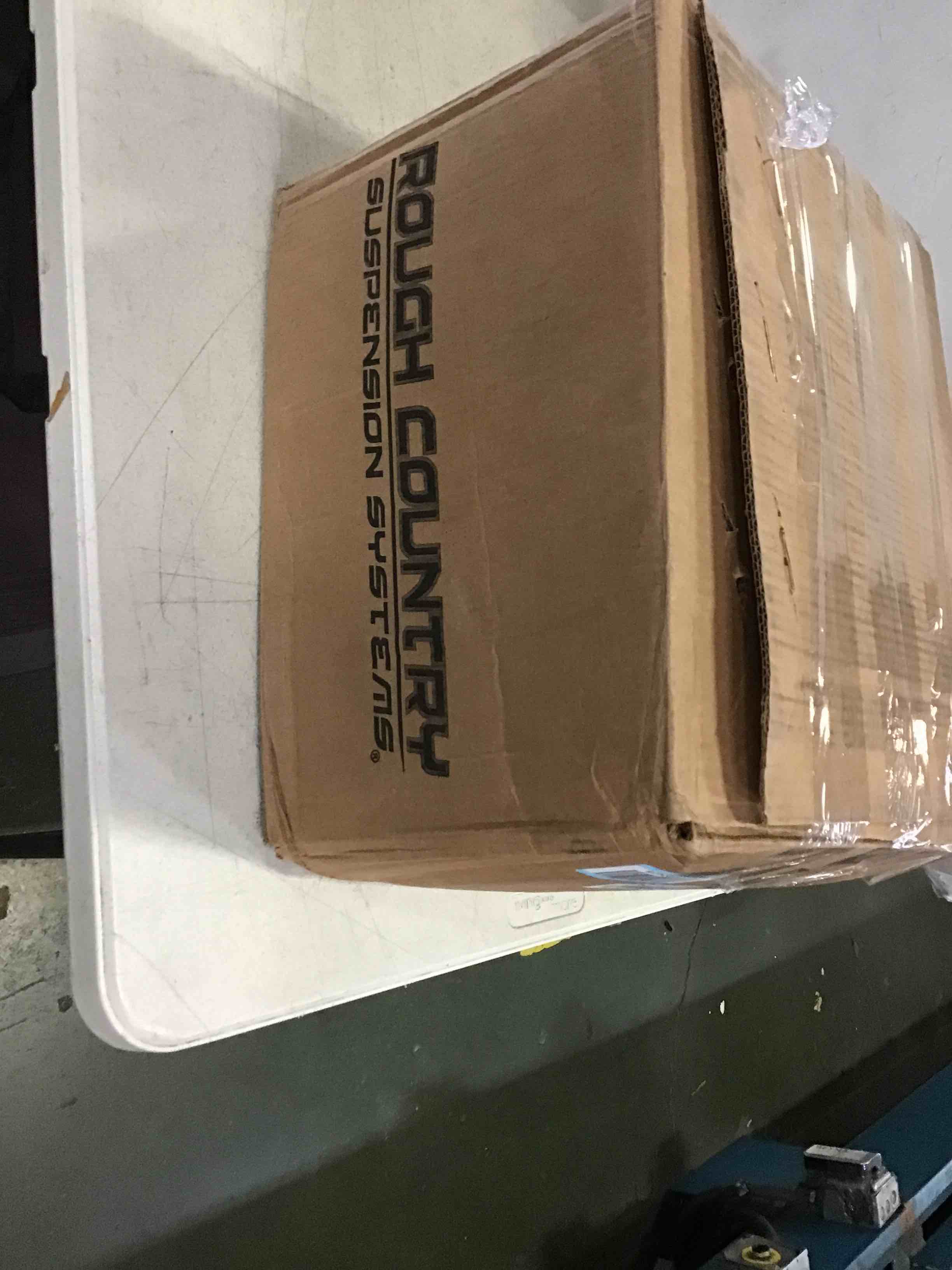 https://s3.amazonaws.com/lotting-images-prod/bidfta/BLU5407221_1694787455344.jpeg