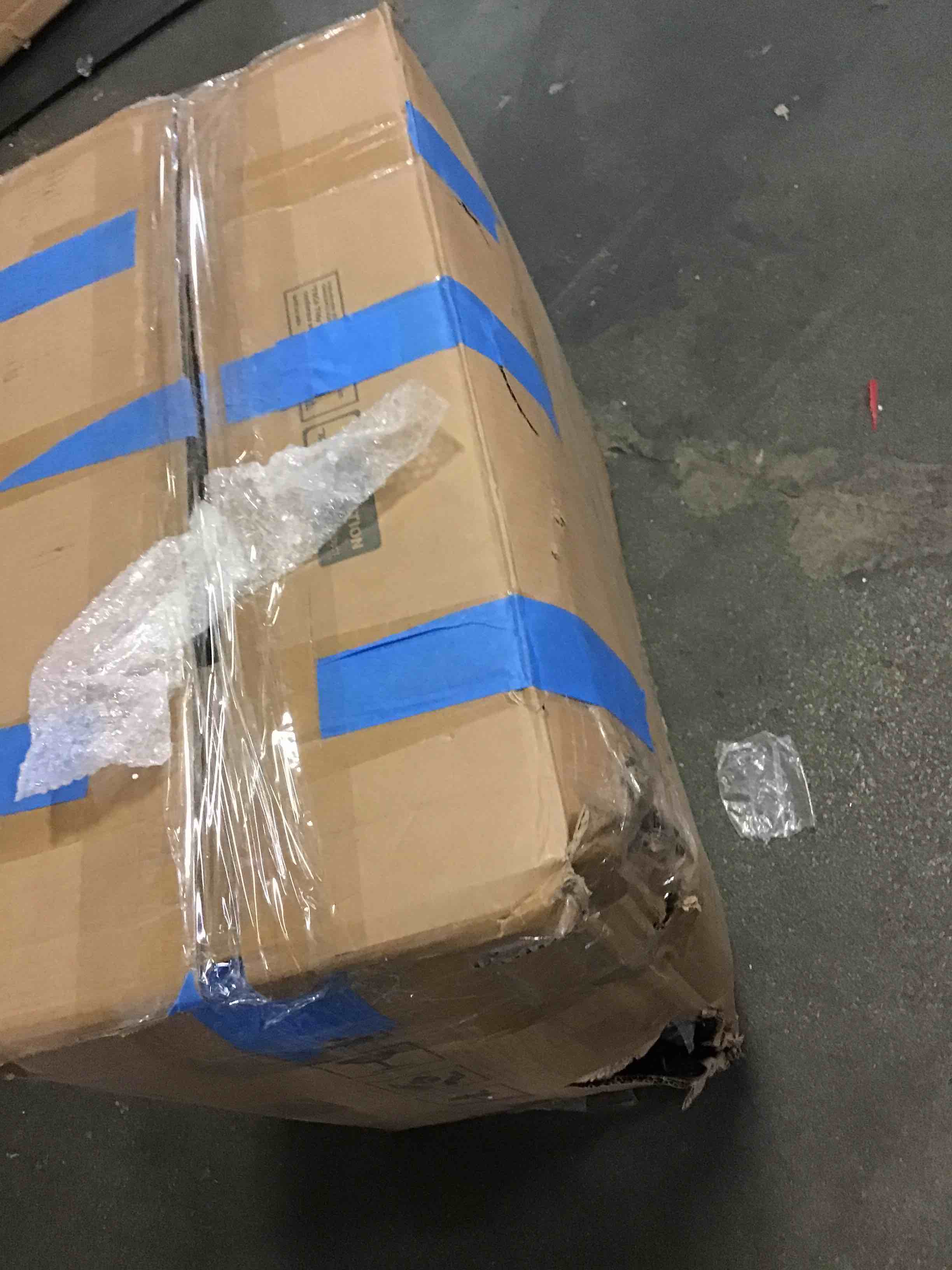 https://s3.amazonaws.com/lotting-images-prod/bidfta/BLU5407387_1695048012926.jpeg
