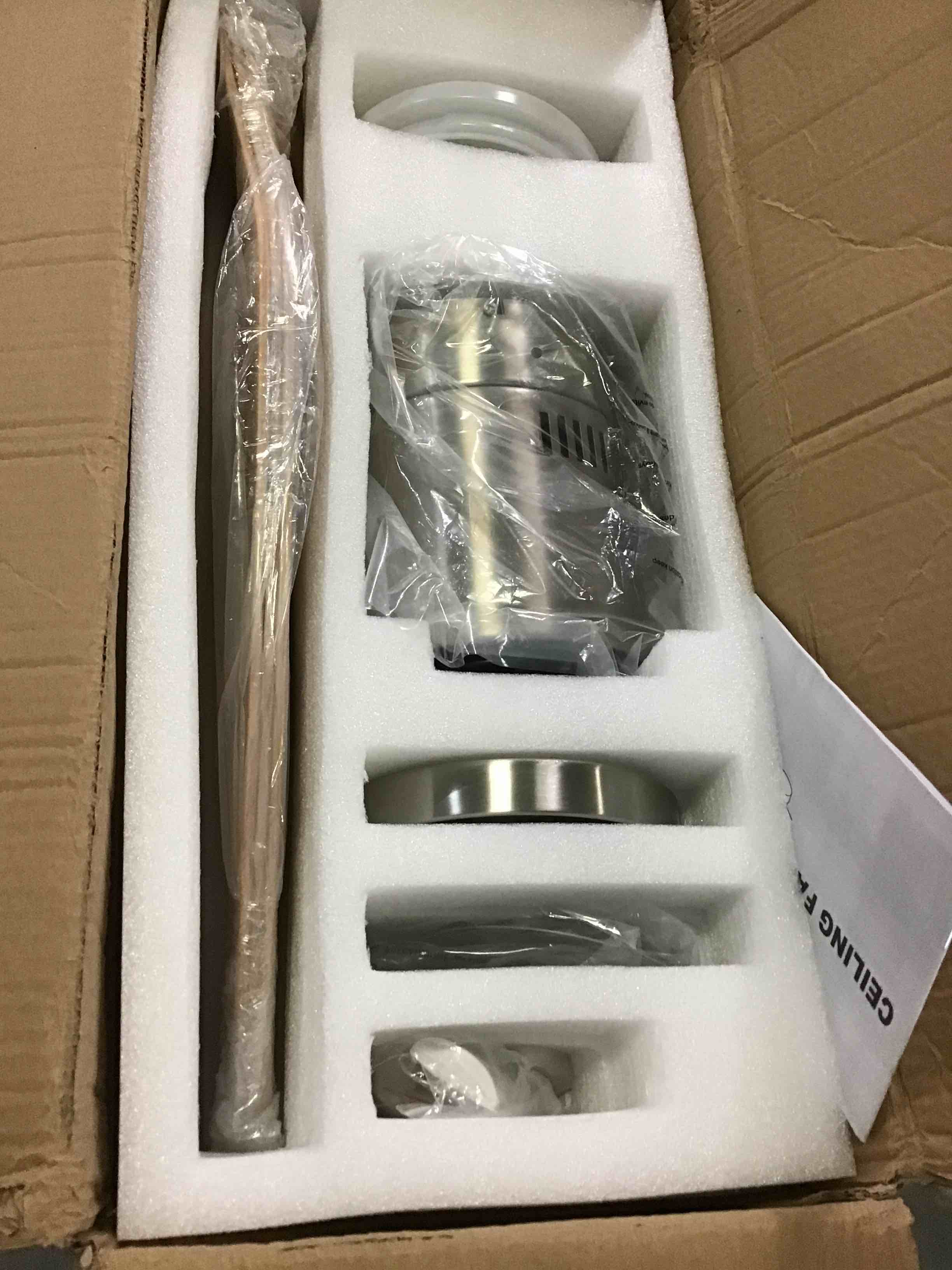 https://s3.amazonaws.com/lotting-images-prod/bidfta/BLU5407475_1695066590235.jpeg