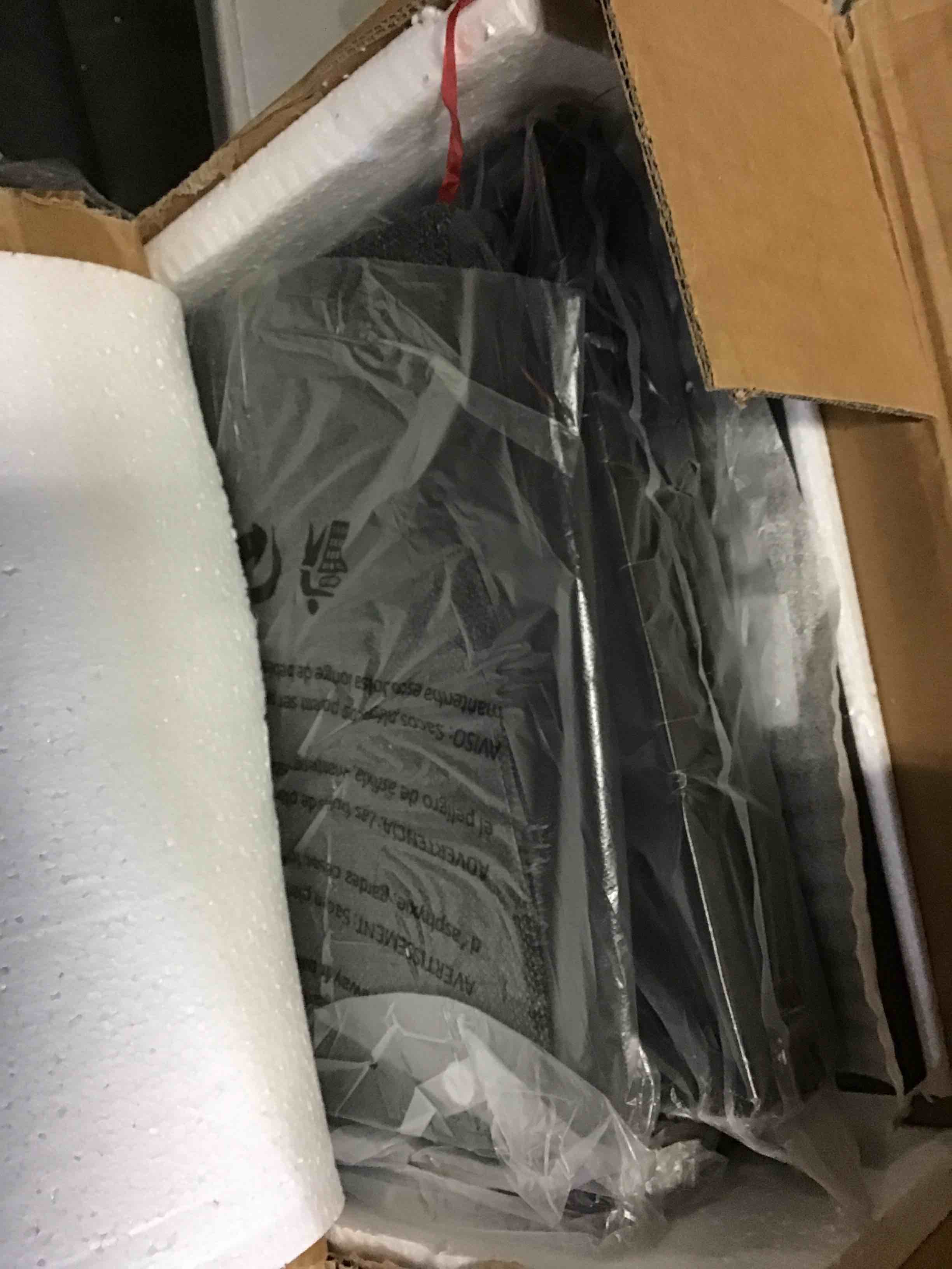 https://s3.amazonaws.com/lotting-images-prod/bidfta/BLU5407496_1695121914772.jpeg