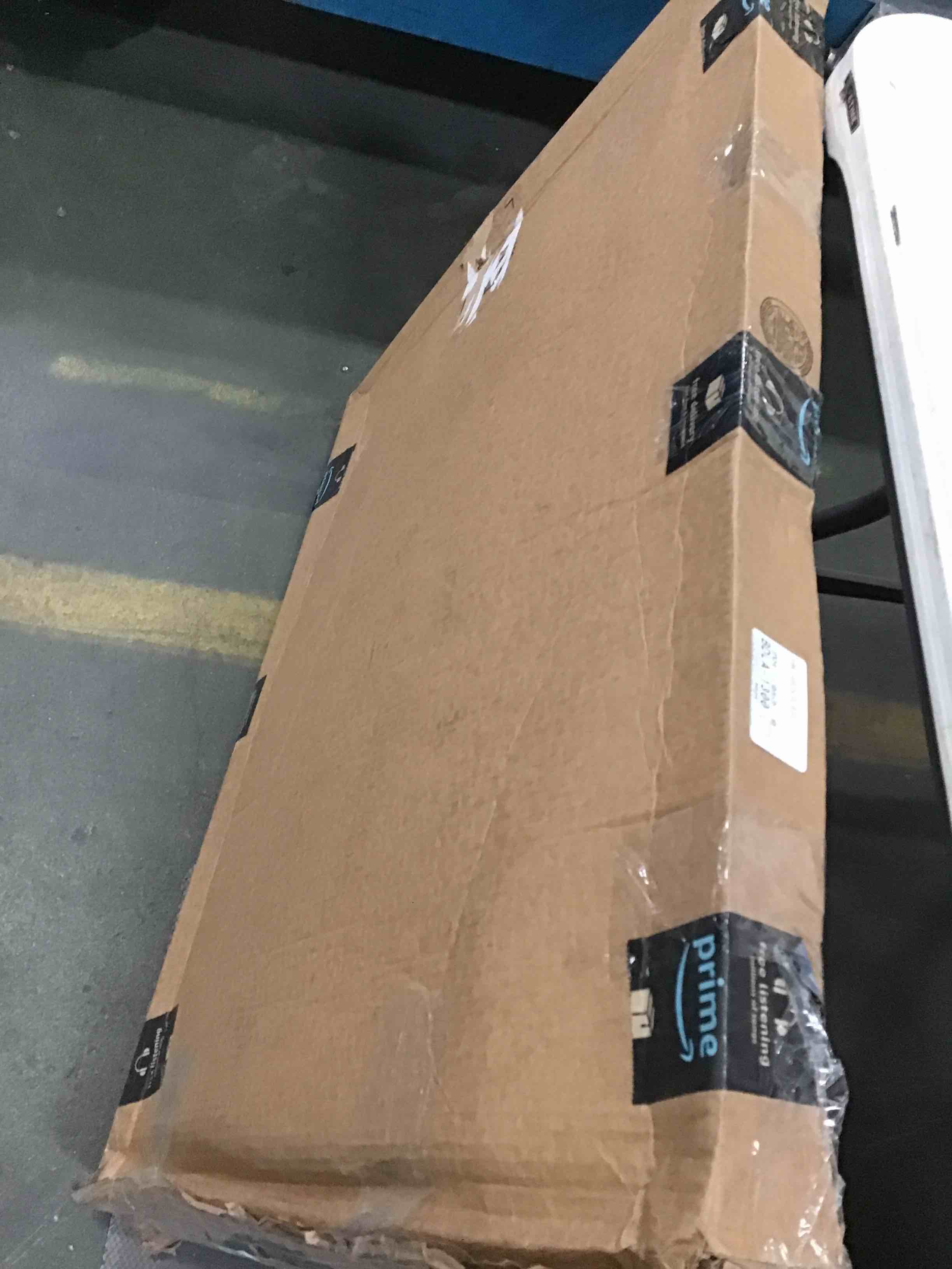 https://s3.amazonaws.com/lotting-images-prod/bidfta/BLU5407786_1695230045202.jpeg