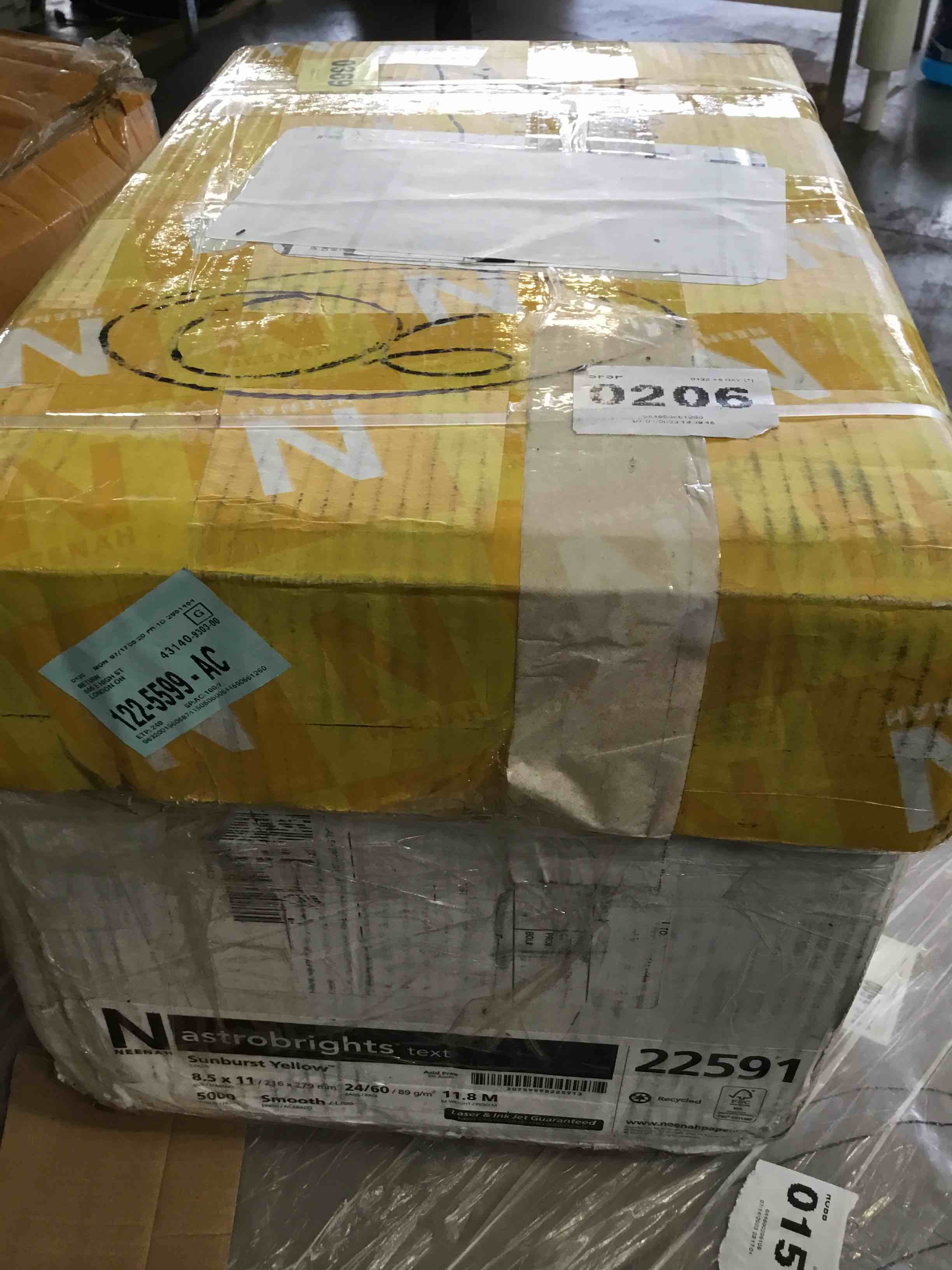 https://s3.amazonaws.com/lotting-images-prod/bidfta/BLU5409715_1690390647506.jpeg