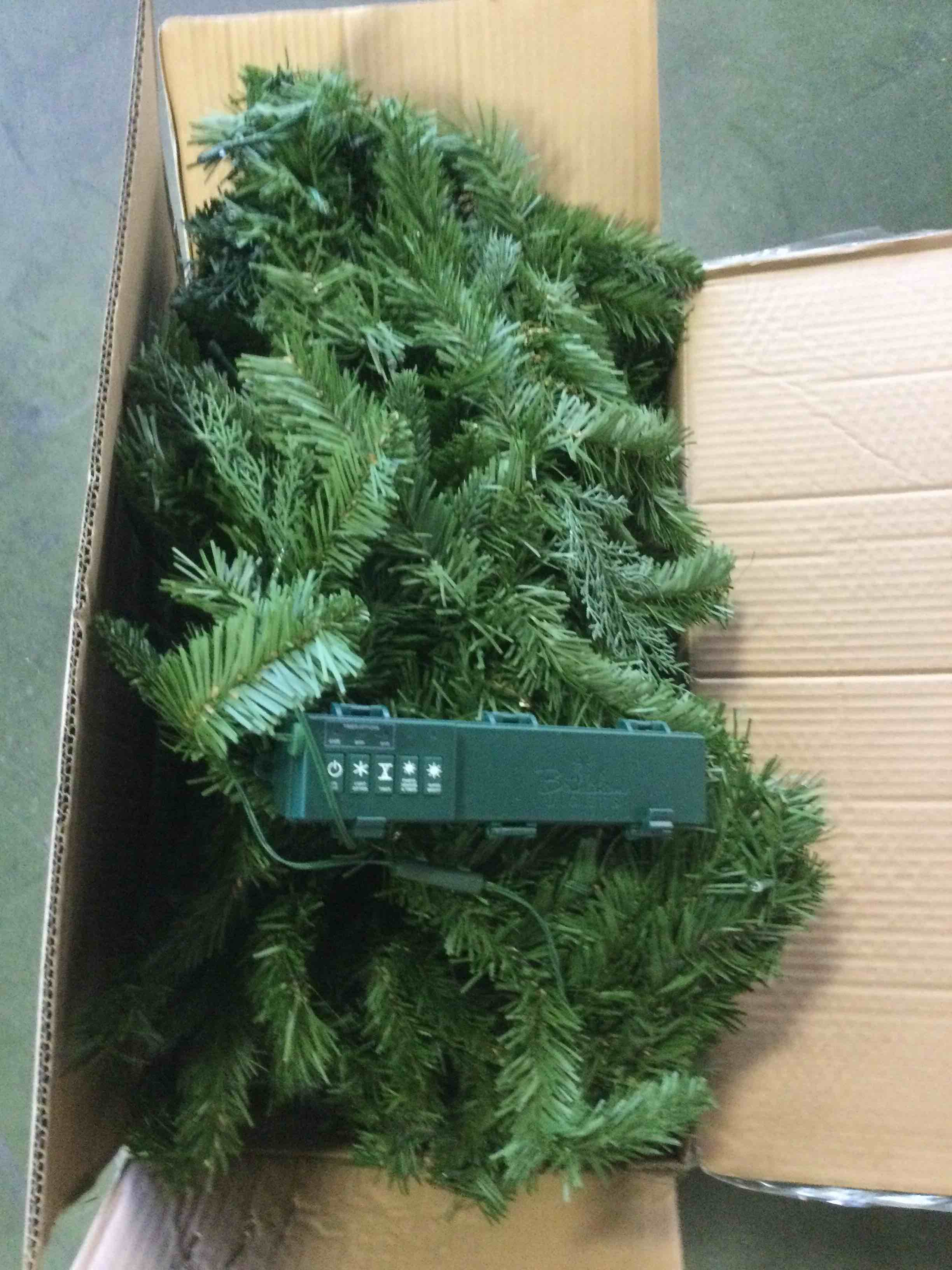 https://s3.amazonaws.com/lotting-images-prod/bidfta/BLU5410432_1691150846515.jpeg