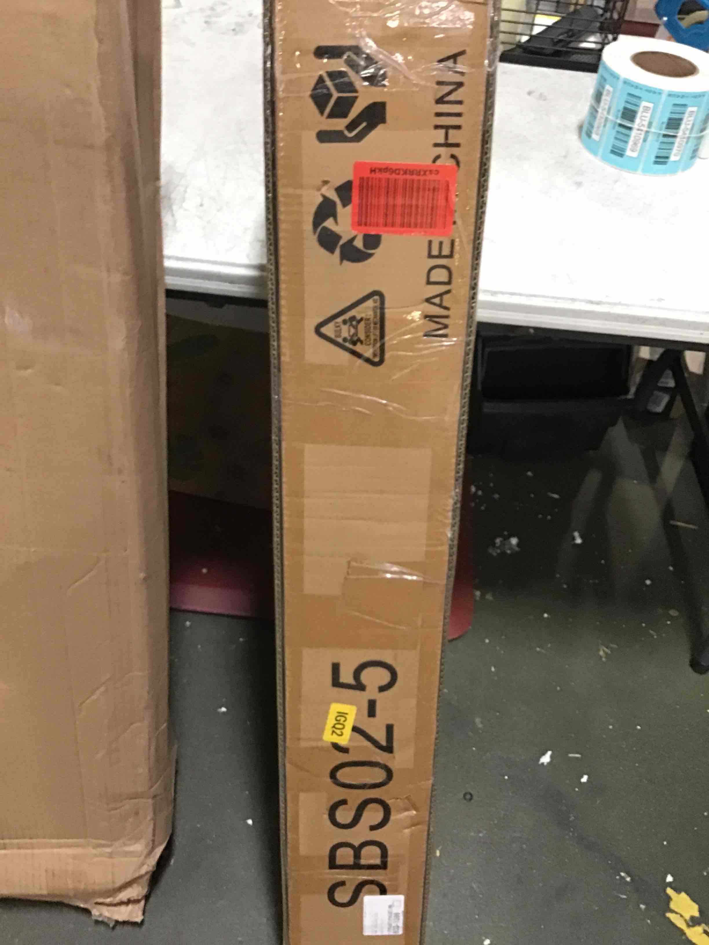 https://s3.amazonaws.com/lotting-images-prod/bidfta/BLU5410962_1690393390045.jpeg