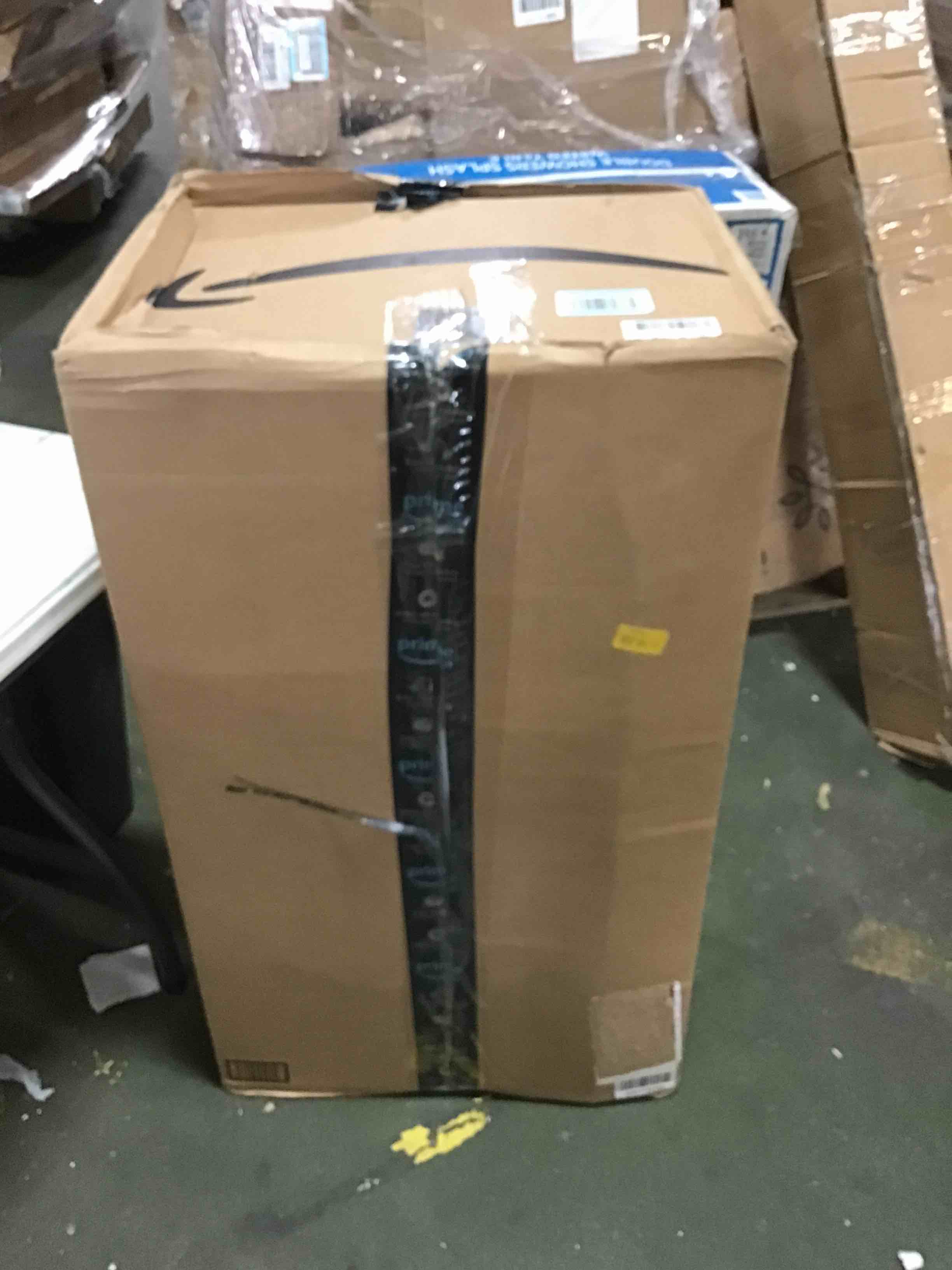 https://s3.amazonaws.com/lotting-images-prod/bidfta/BLU5410966_1690394009020.jpeg