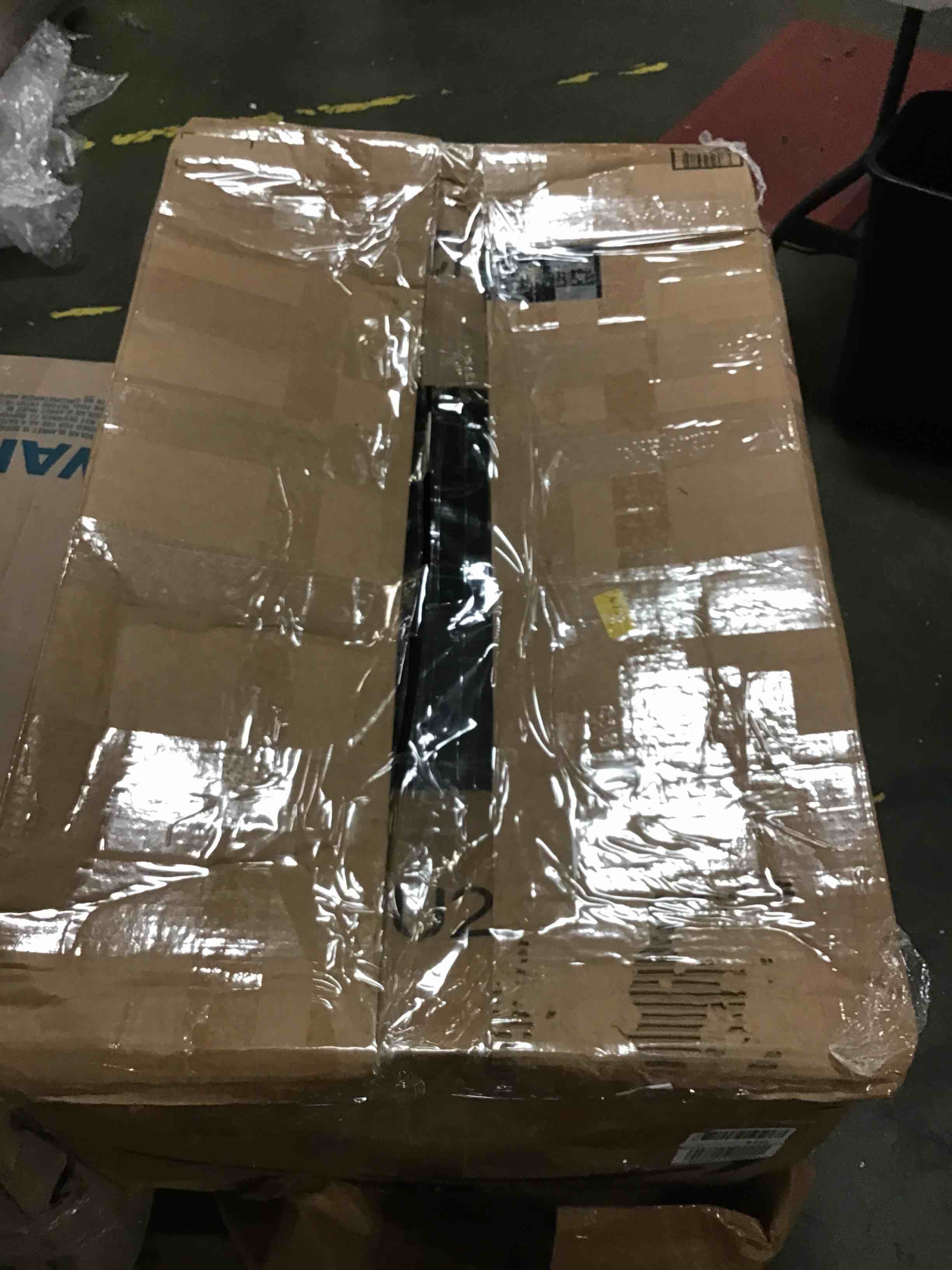https://s3.amazonaws.com/lotting-images-prod/bidfta/BLU5410981_1690397121031.jpeg