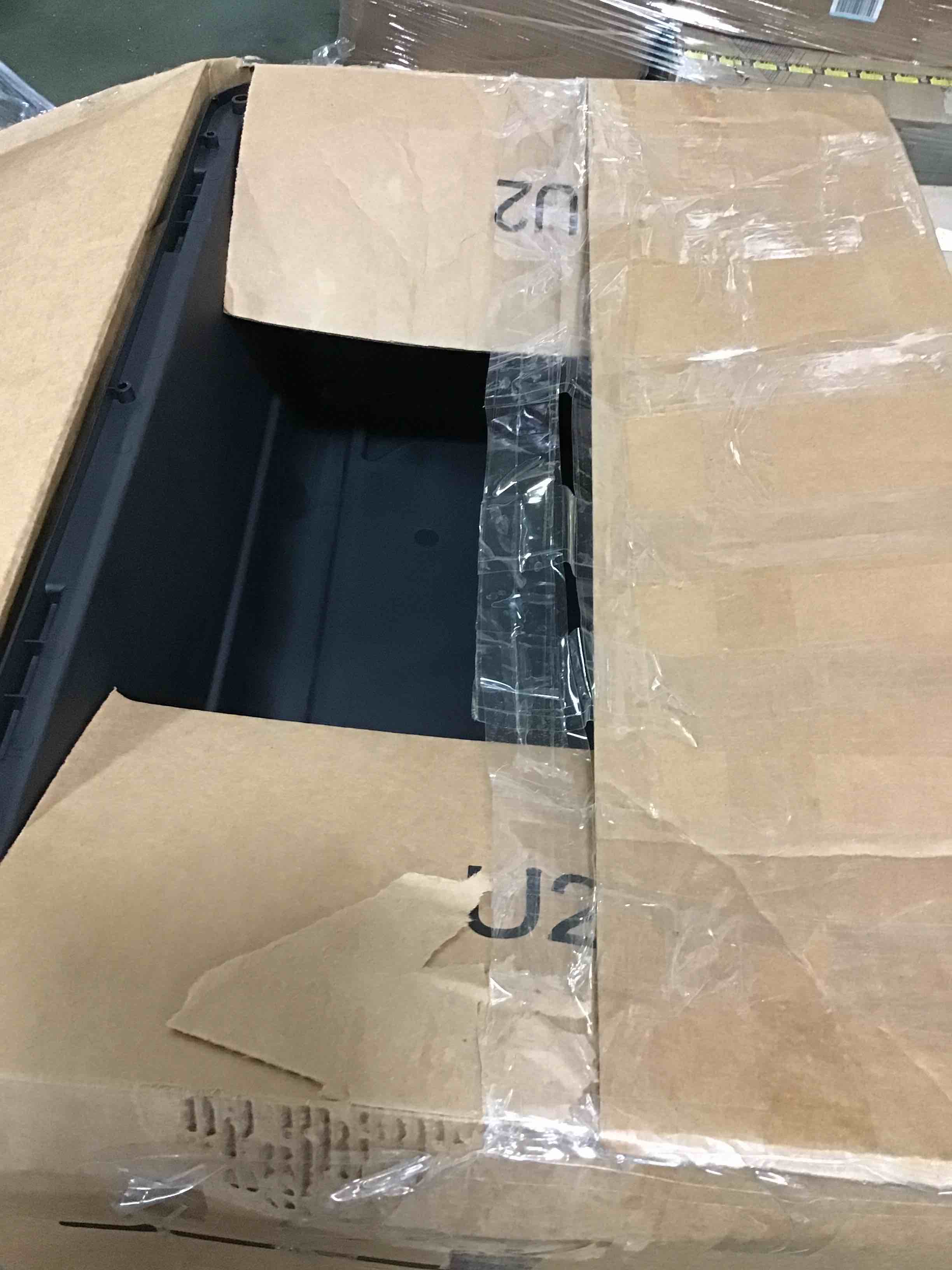 https://s3.amazonaws.com/lotting-images-prod/bidfta/BLU5410981_1690397156563.jpeg