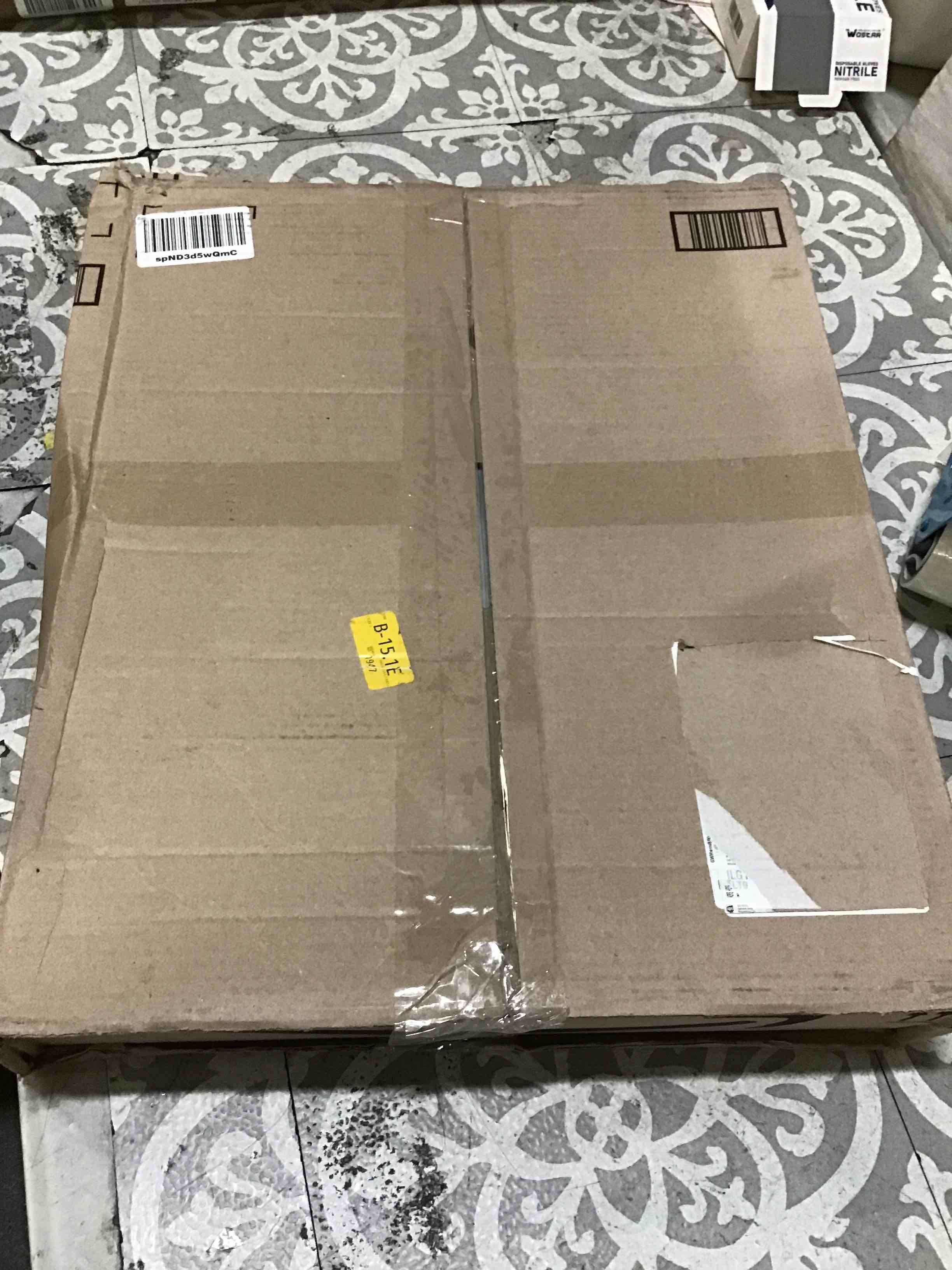 https://s3.amazonaws.com/lotting-images-prod/bidfta/BLU5411311_1690816826585.jpeg