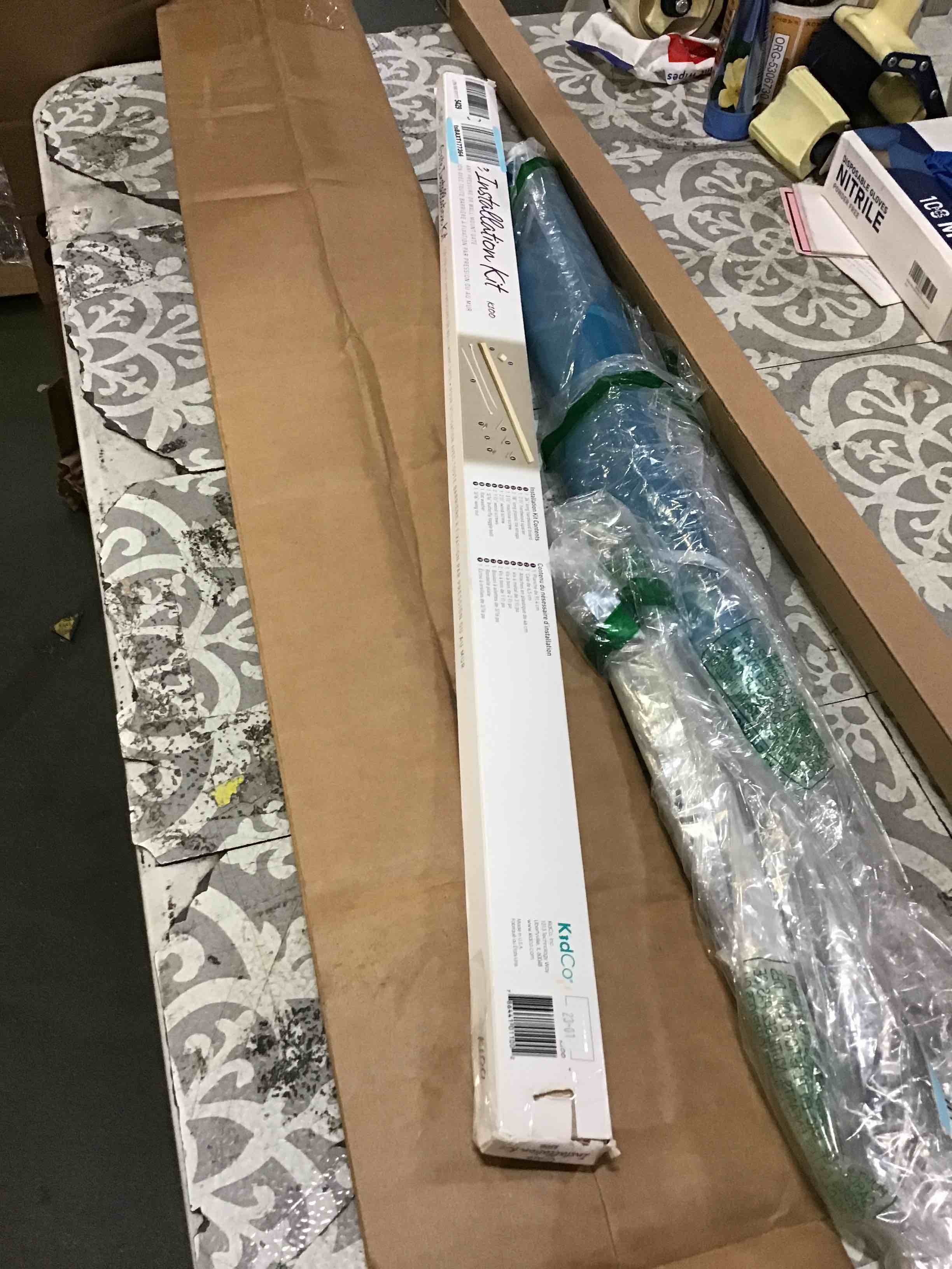 https://s3.amazonaws.com/lotting-images-prod/bidfta/BLU5411396_1690834857485.jpeg