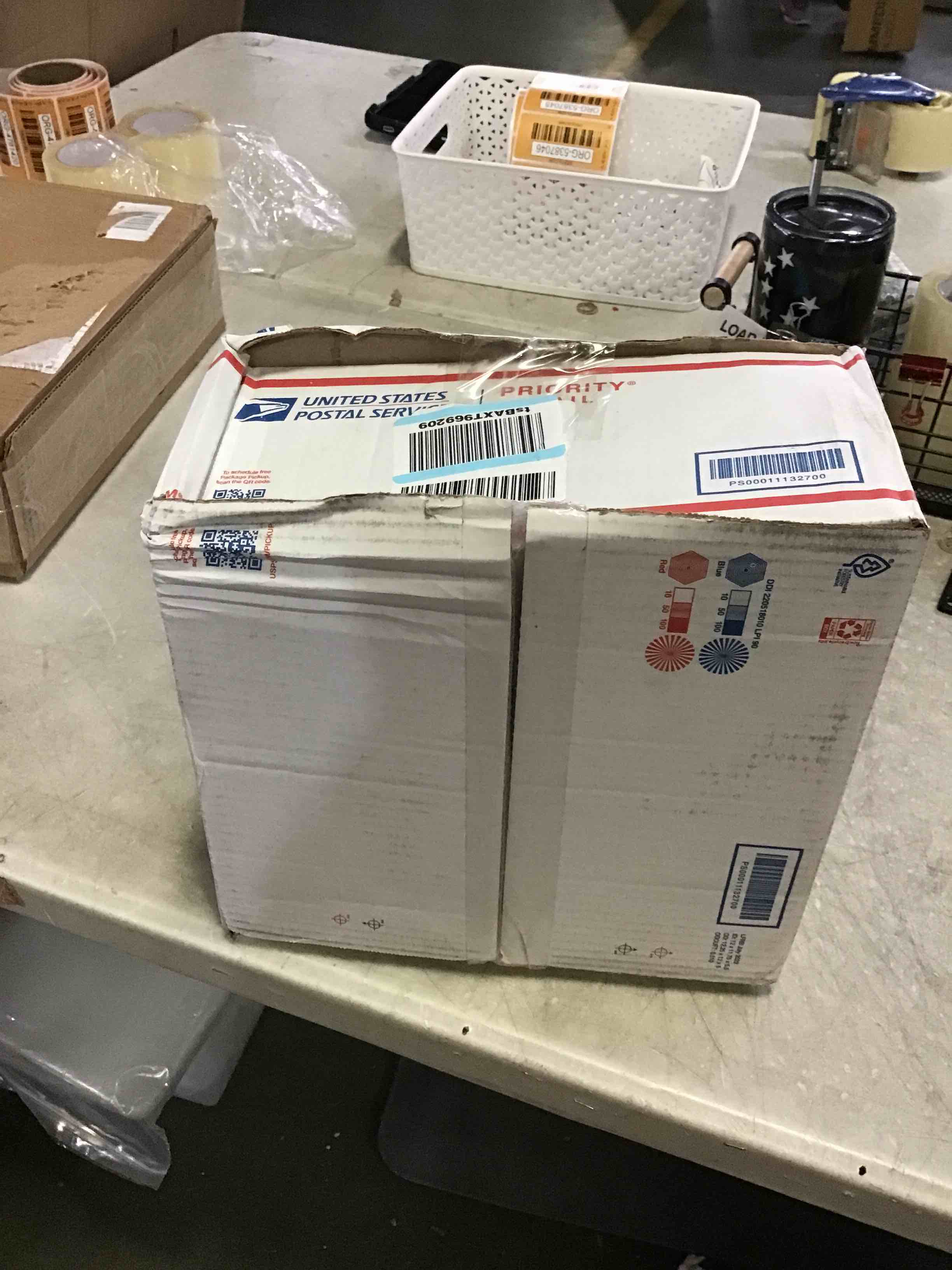 https://s3.amazonaws.com/lotting-images-prod/bidfta/BLU5411601_1691069685462.jpeg