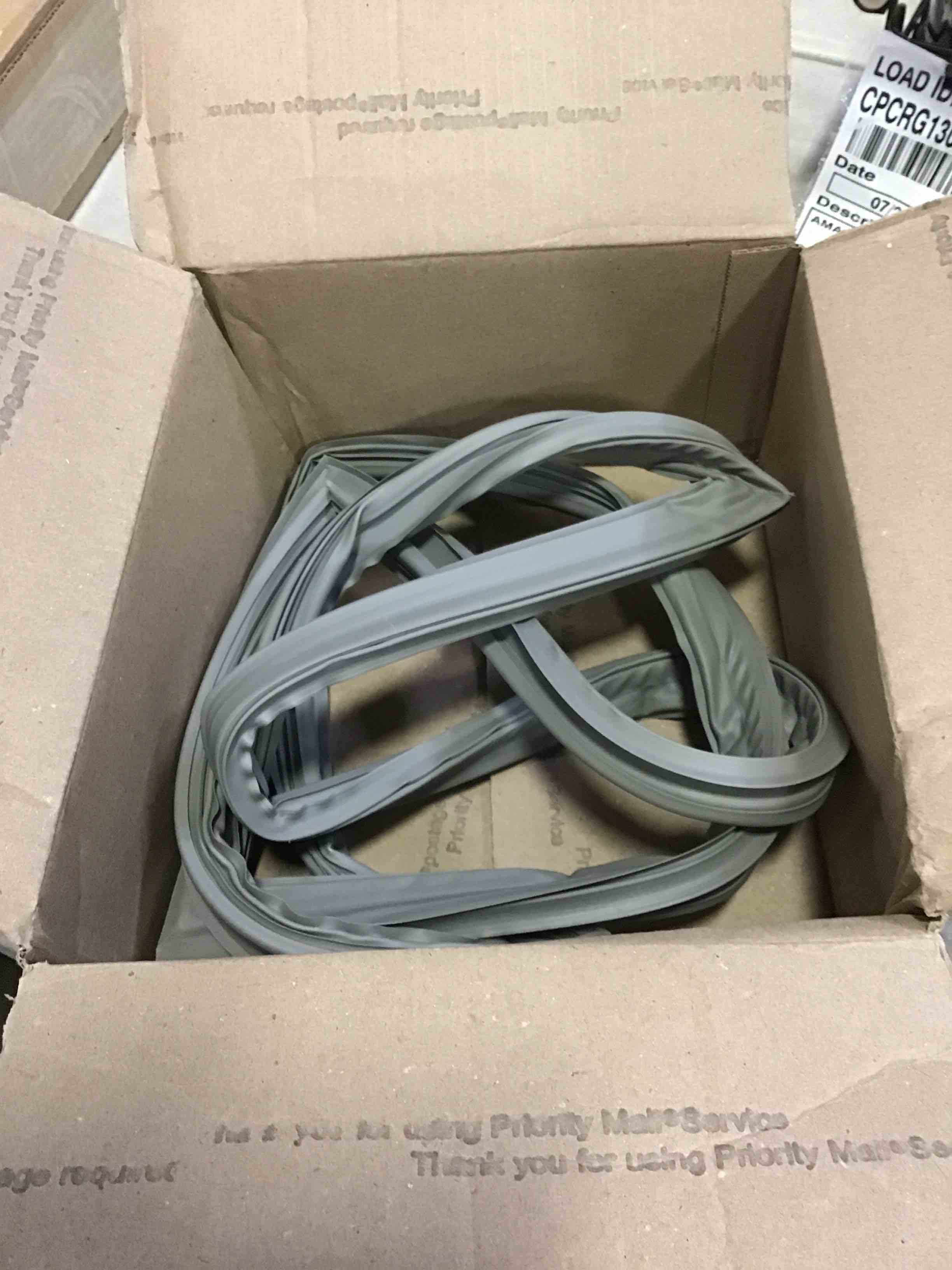 https://s3.amazonaws.com/lotting-images-prod/bidfta/BLU5411601_1691069707600.jpeg