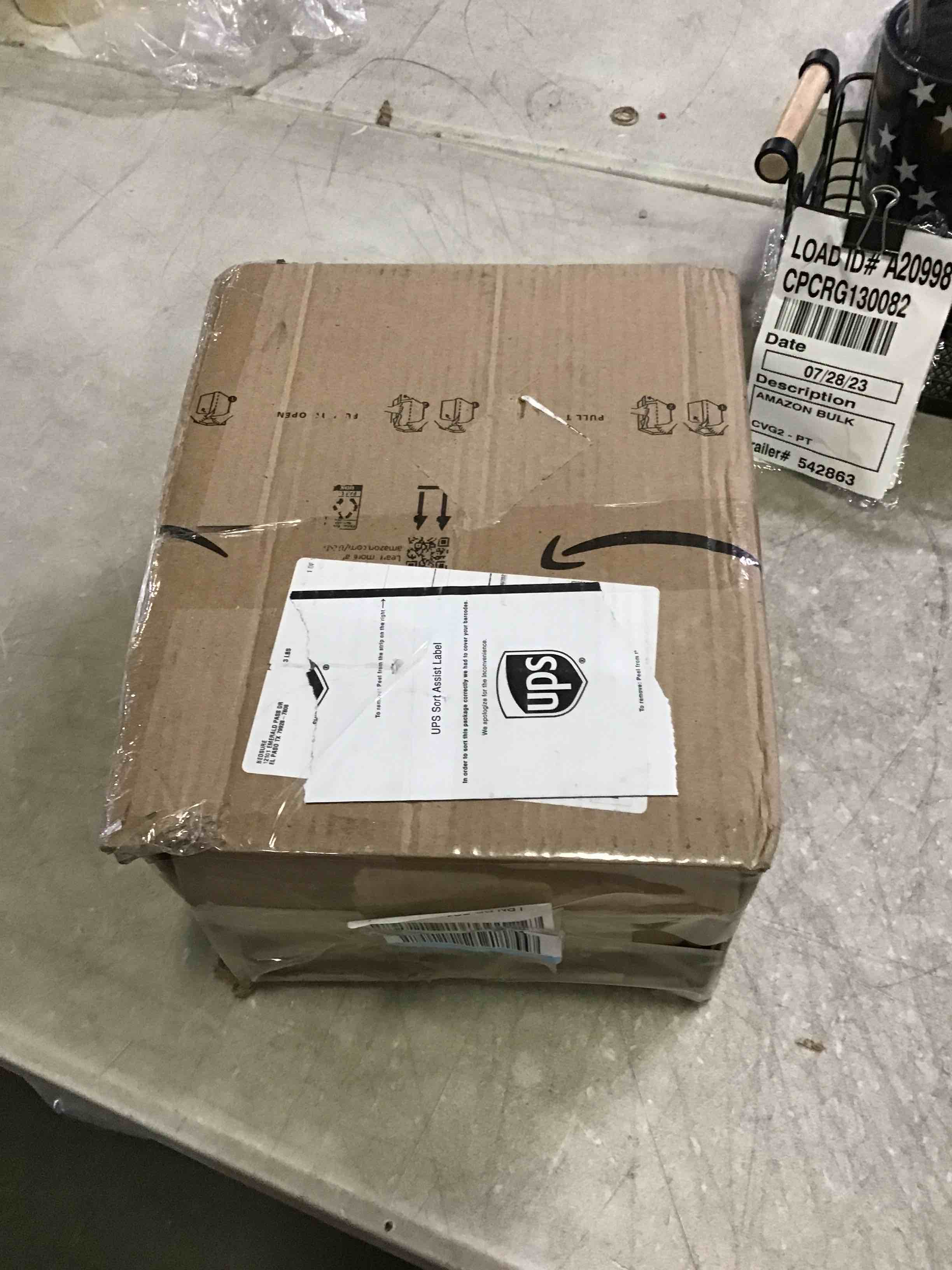 https://s3.amazonaws.com/lotting-images-prod/bidfta/BLU5411610_1691072828824.jpeg