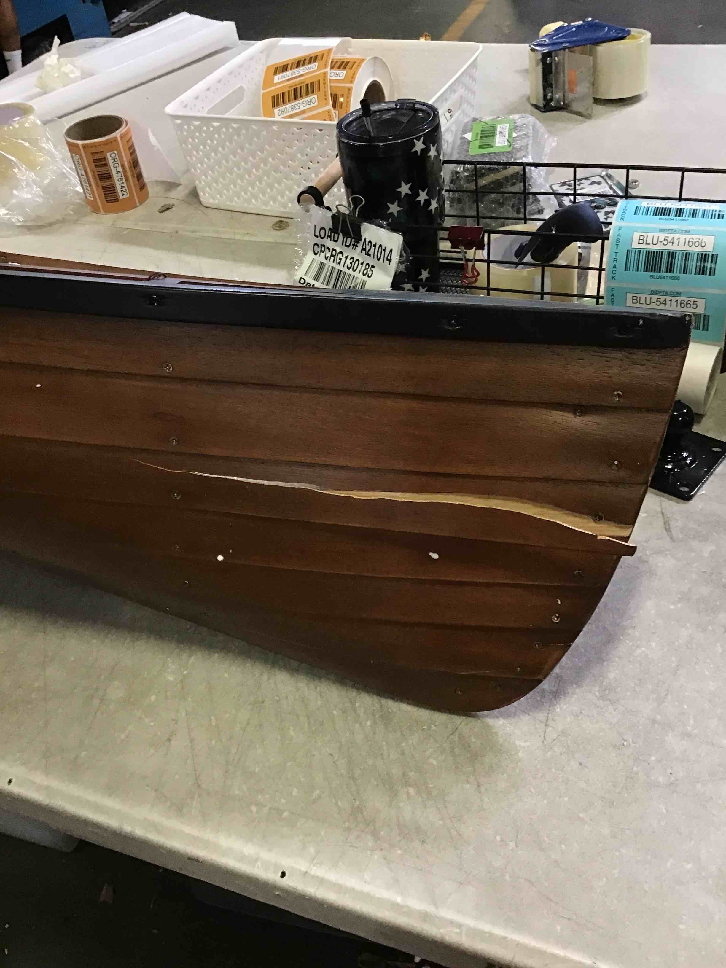 Canoe Decoration 