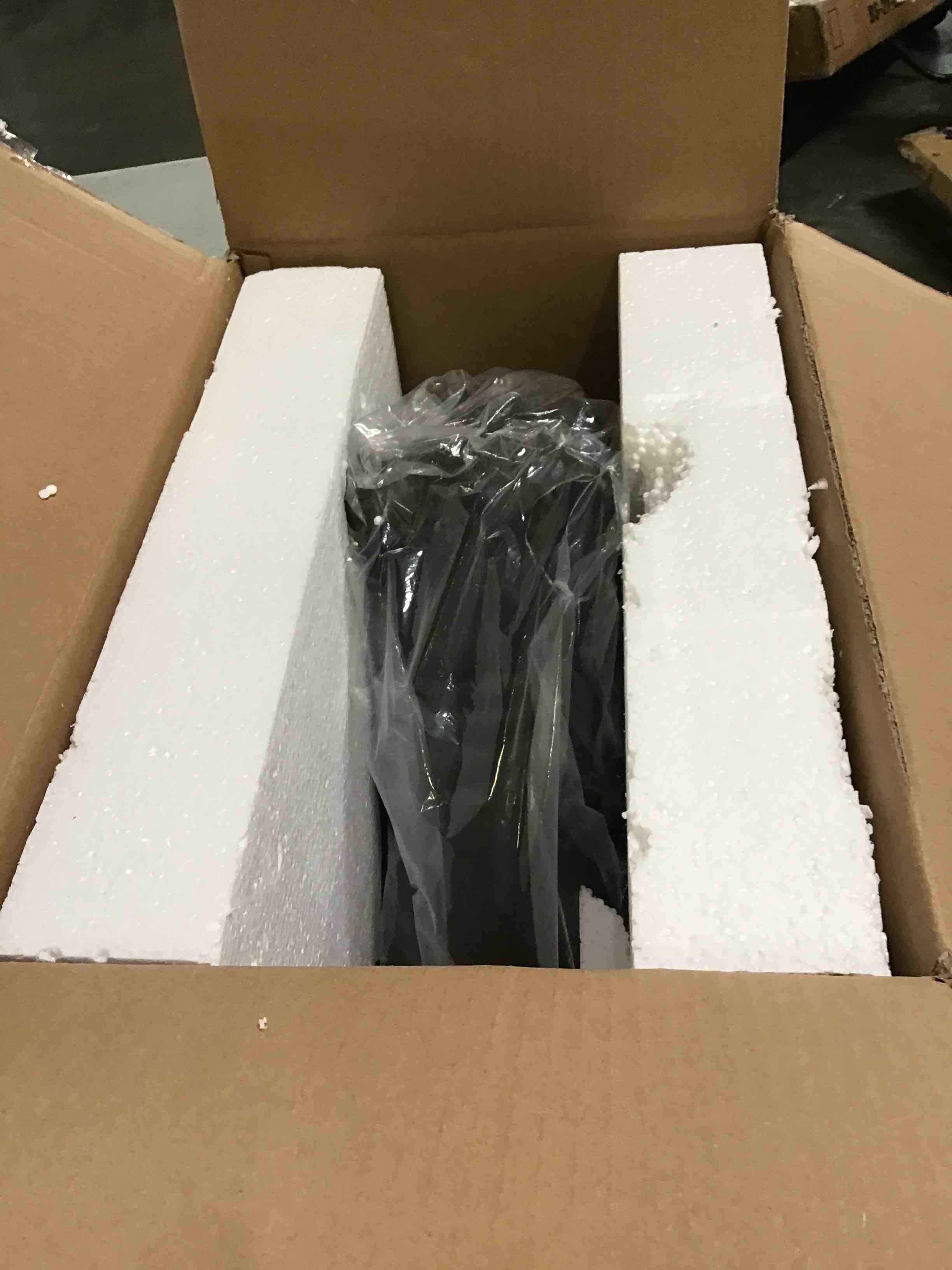 https://s3.amazonaws.com/lotting-images-prod/bidfta/BLU5411765_1691414287727.jpeg