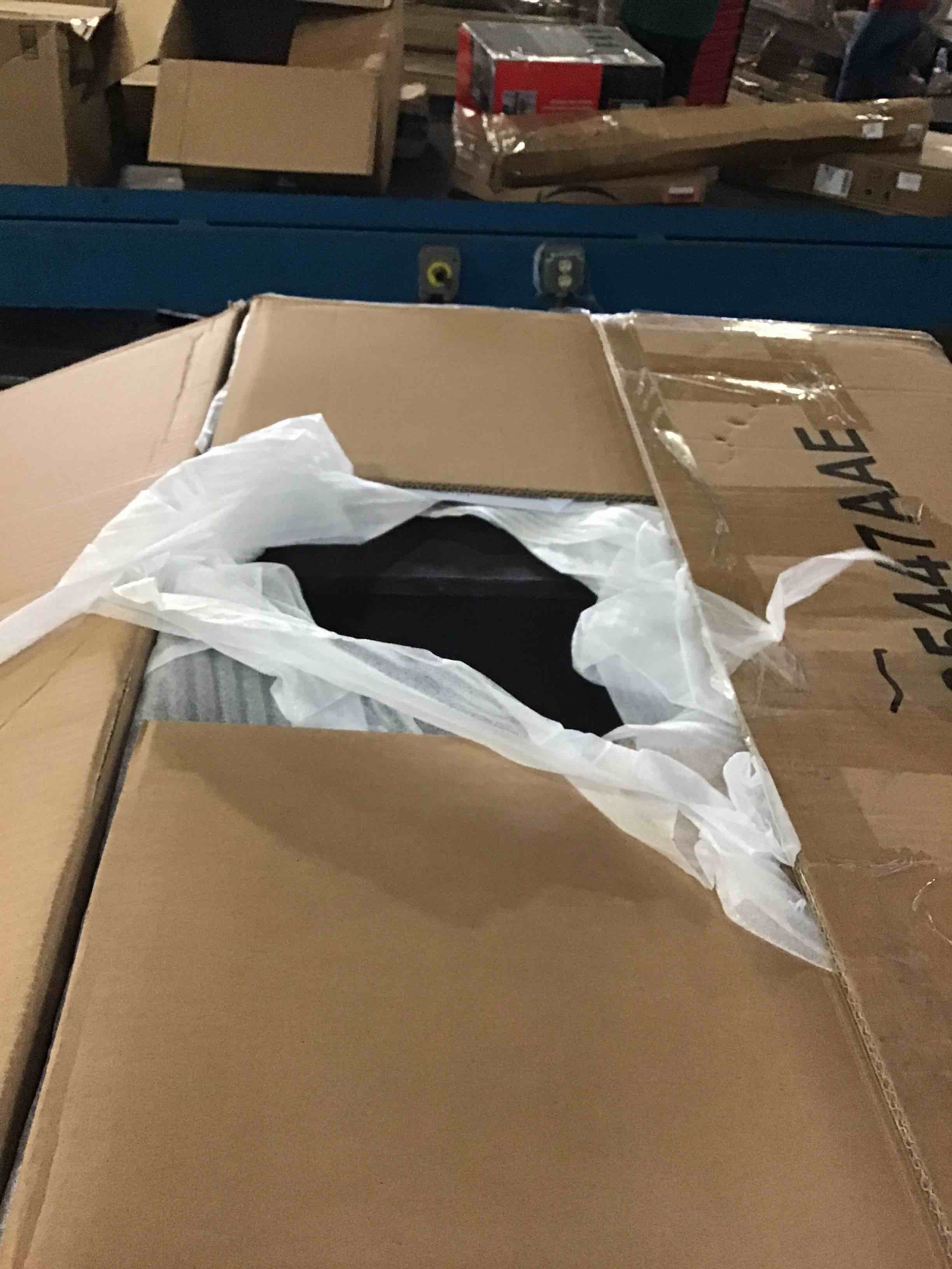 https://s3.amazonaws.com/lotting-images-prod/bidfta/BLU5411812_1691423703875.jpeg
