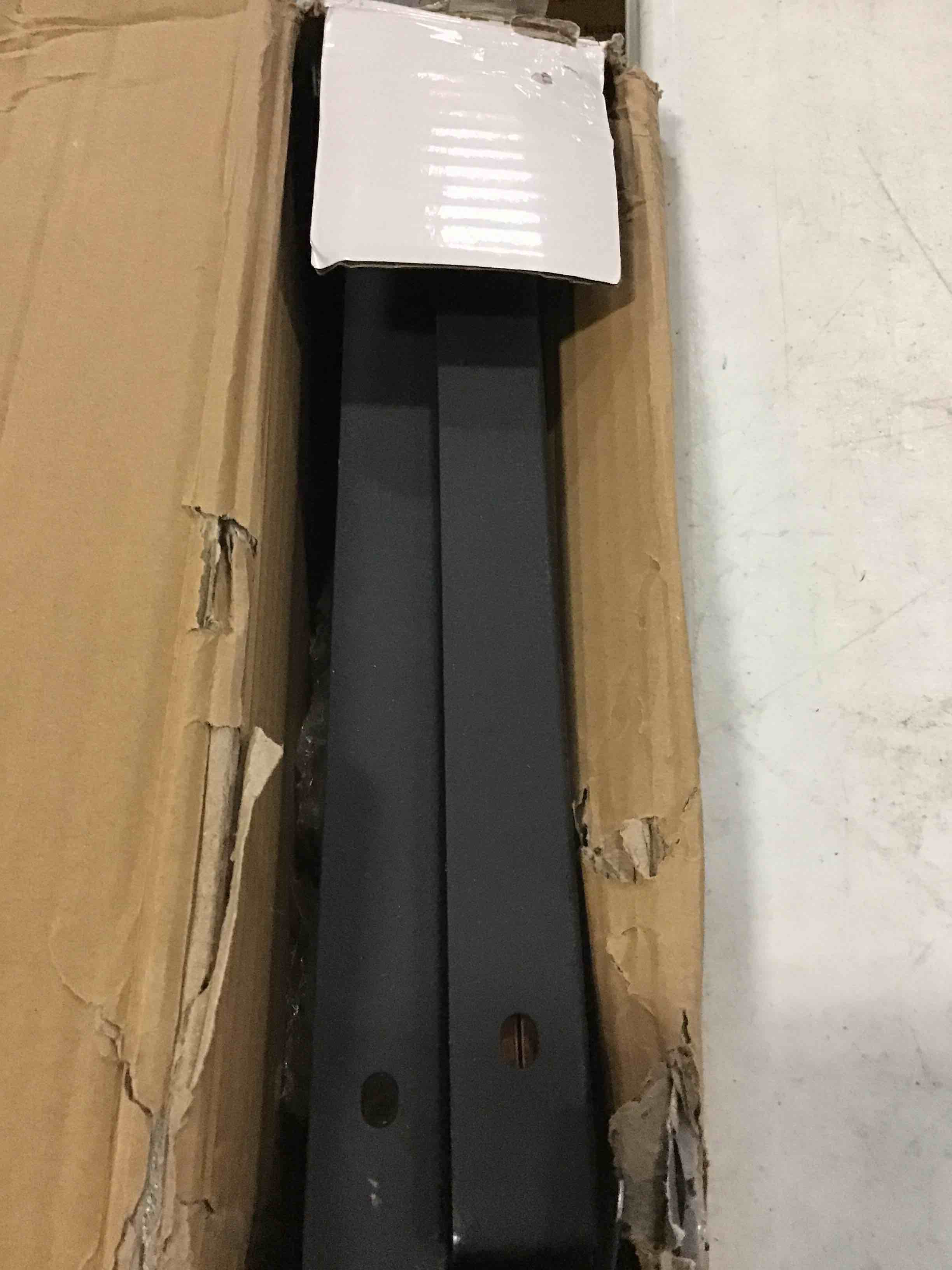 https://s3.amazonaws.com/lotting-images-prod/bidfta/BLU5412236_1691667483476.jpeg