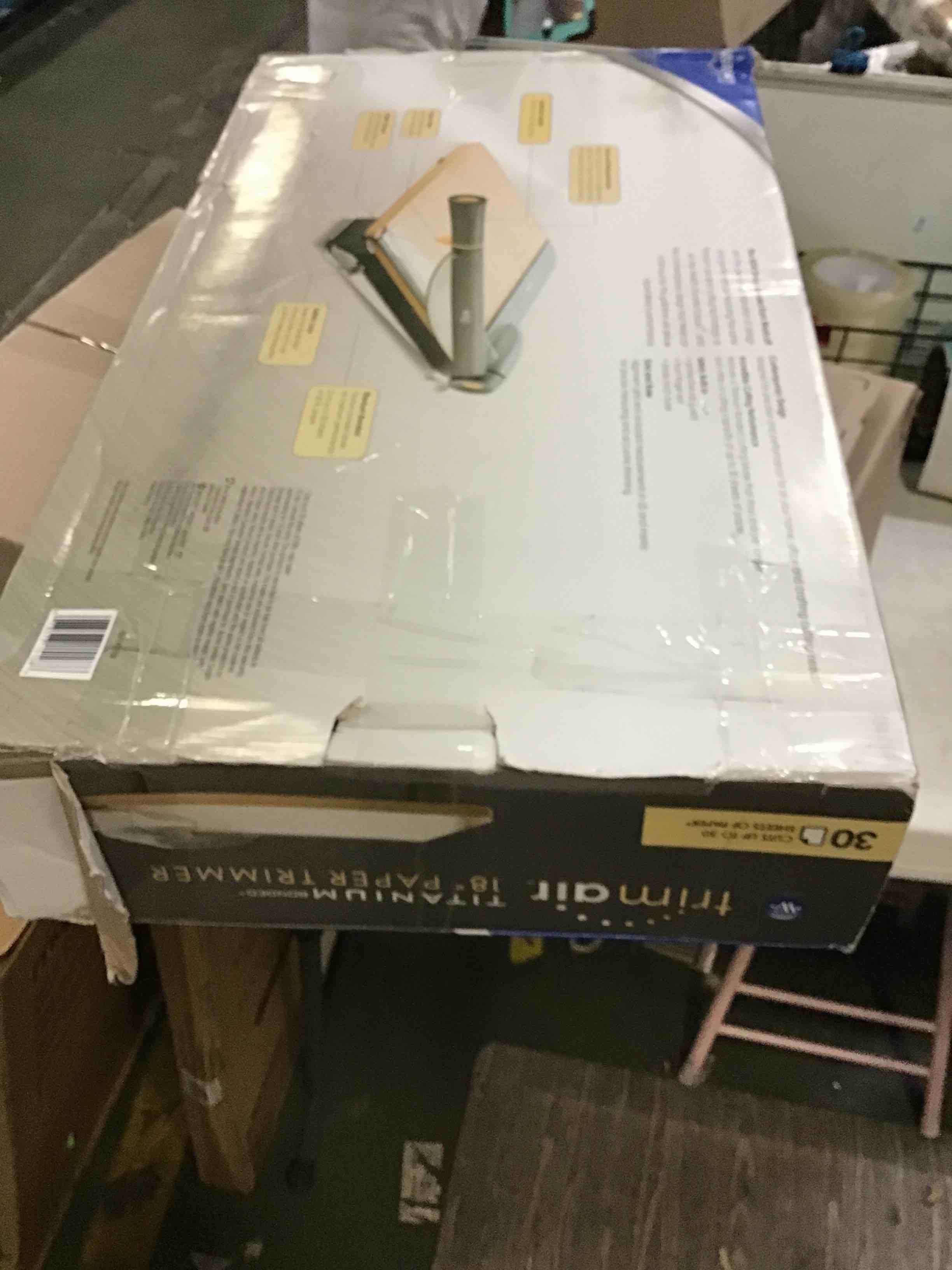 https://s3.amazonaws.com/lotting-images-prod/bidfta/BLU5412305_1691679202150.jpeg