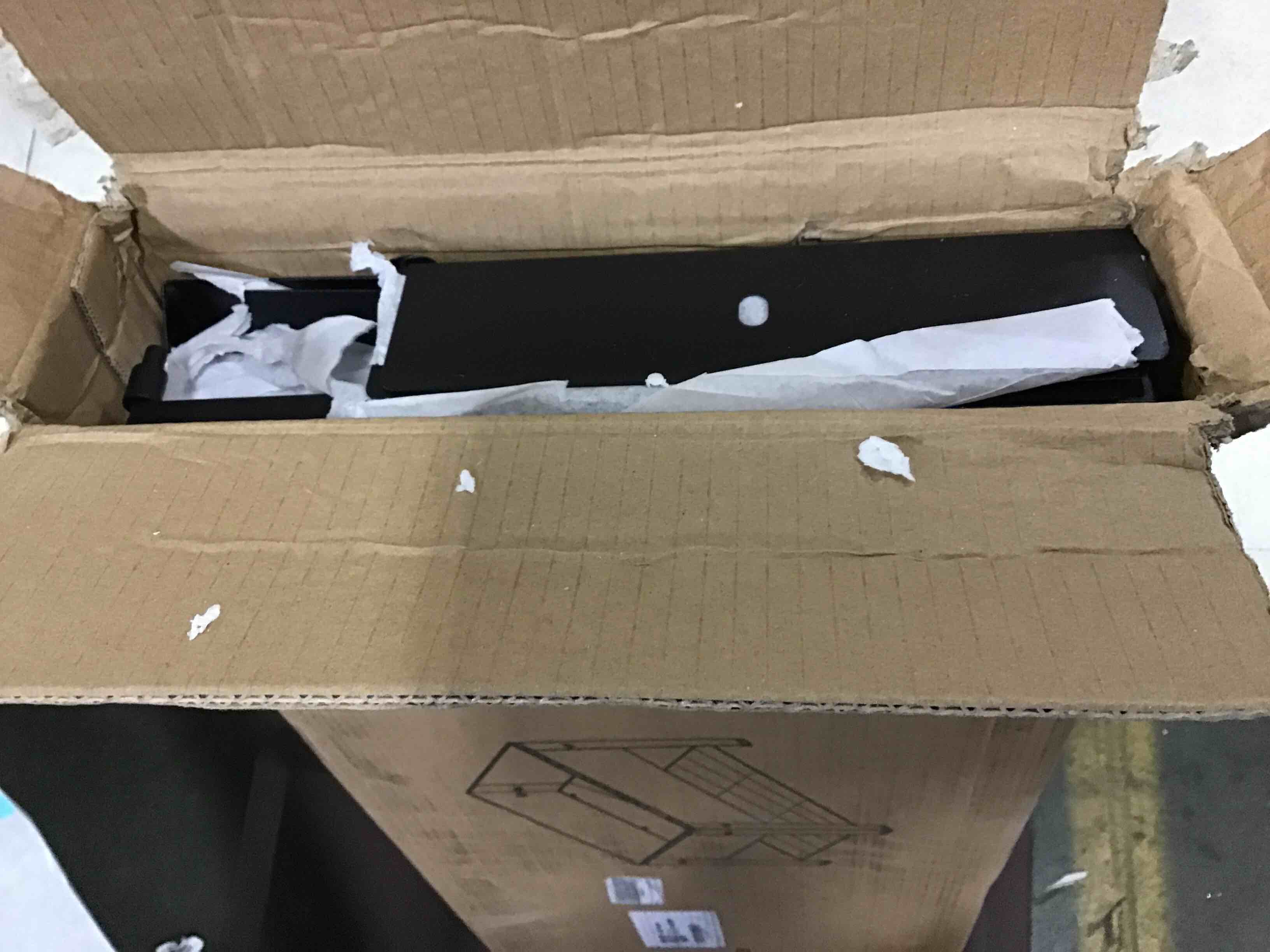 https://s3.amazonaws.com/lotting-images-prod/bidfta/BLU5412463_1690283844682.jpeg