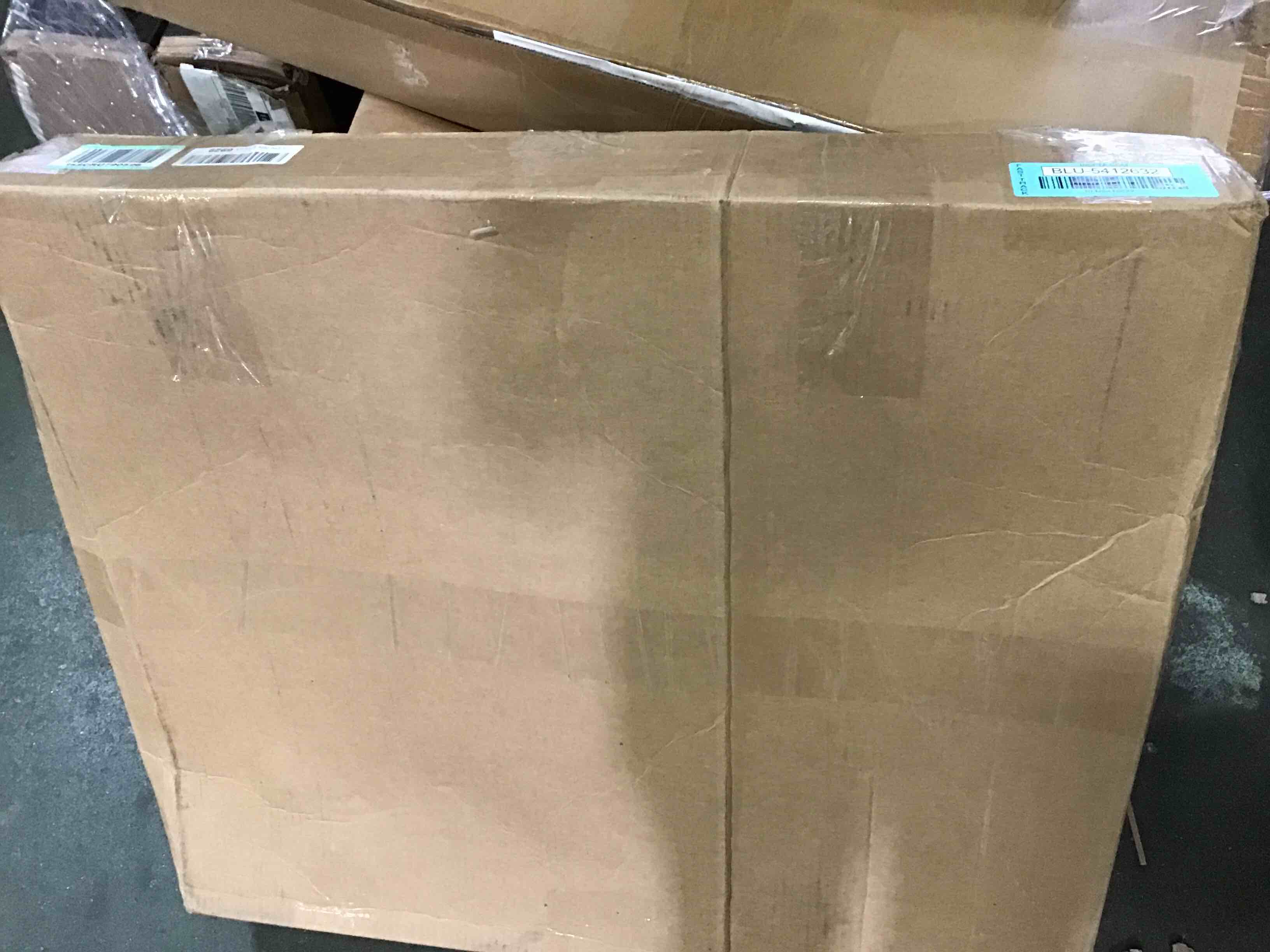 https://s3.amazonaws.com/lotting-images-prod/bidfta/BLU5412632_1690306202660.jpeg