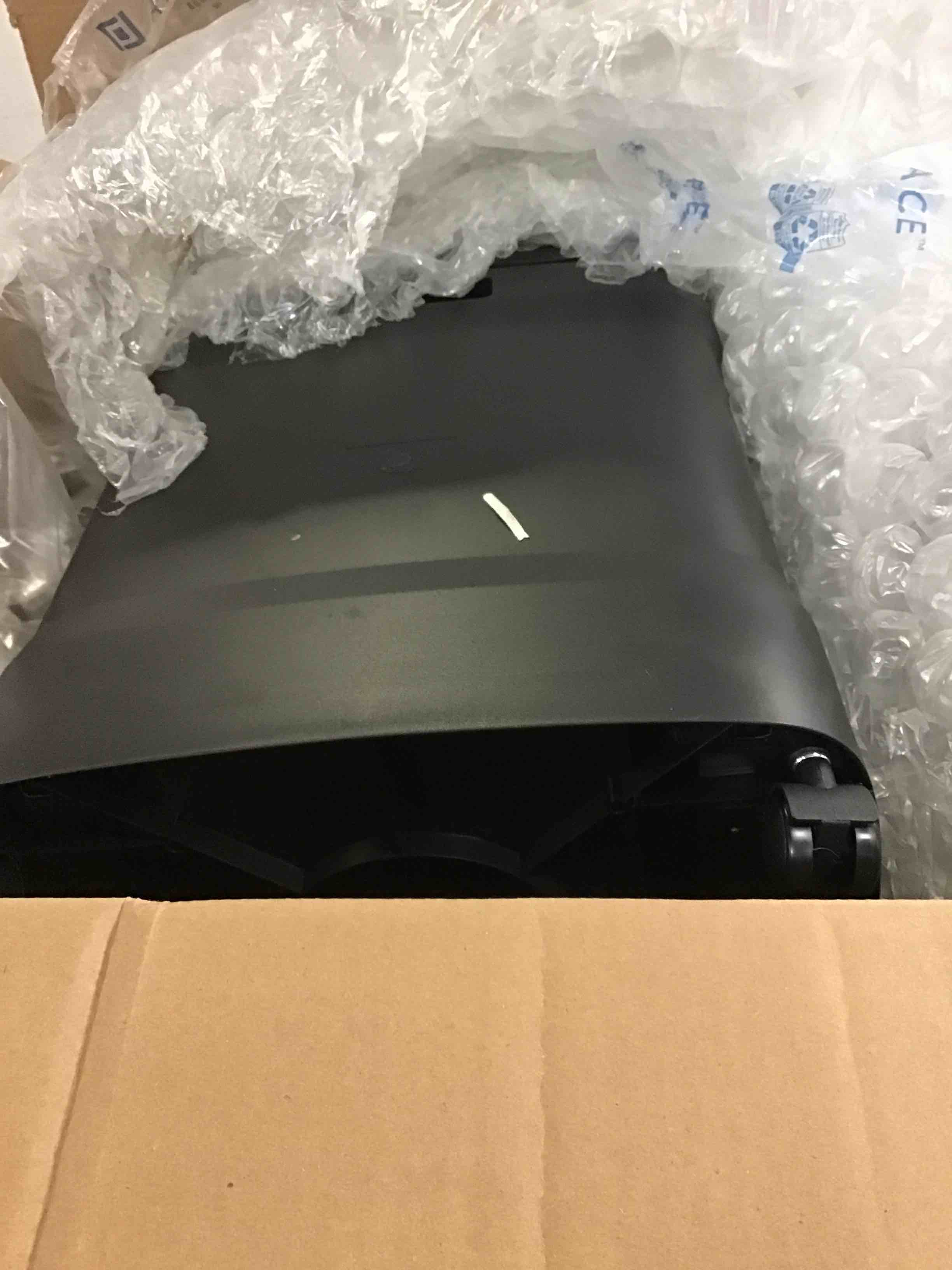https://s3.amazonaws.com/lotting-images-prod/bidfta/BLU5412657_1690309262651.jpeg