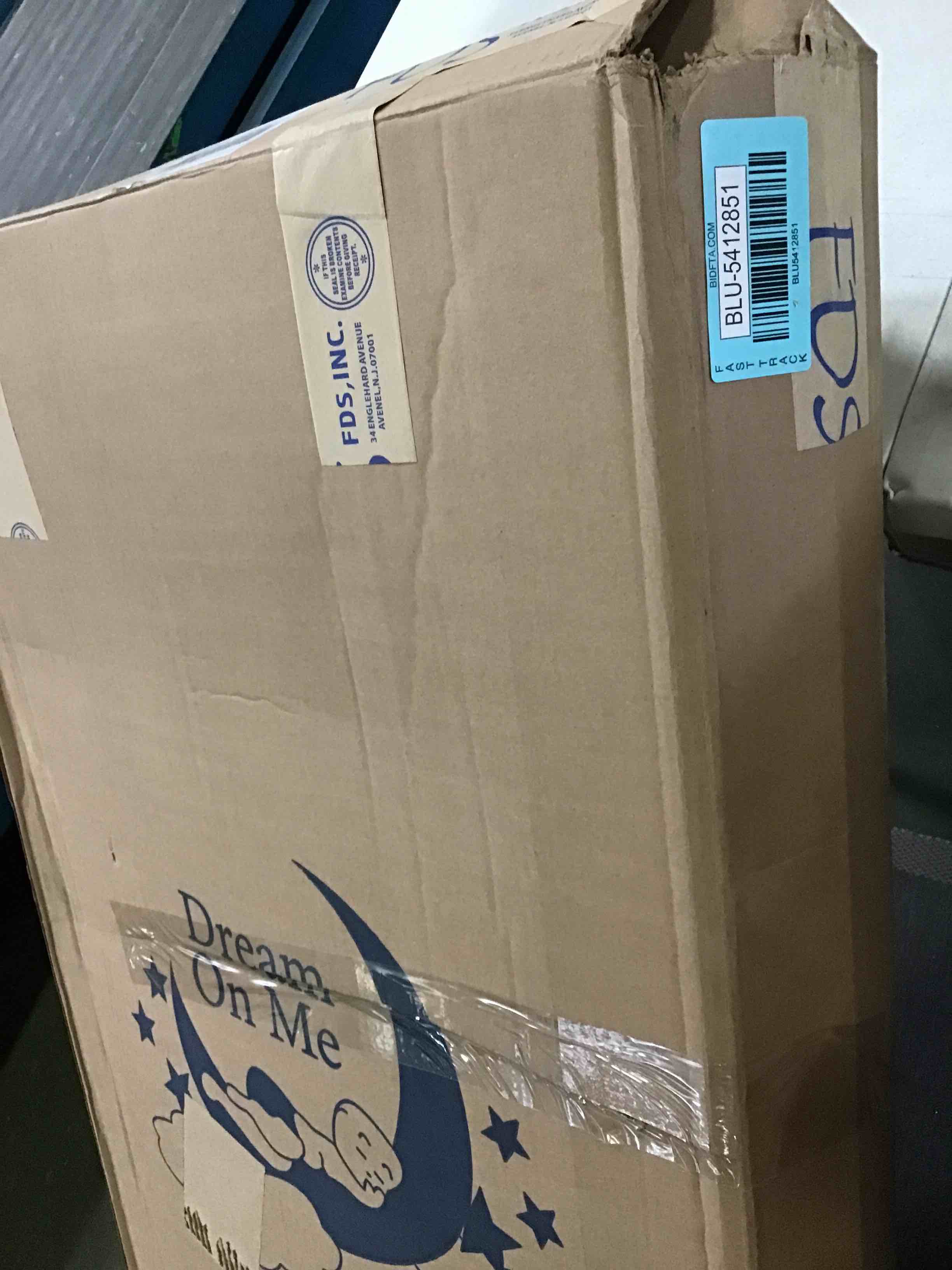 https://s3.amazonaws.com/lotting-images-prod/bidfta/BLU5412851_1690389451076.jpeg