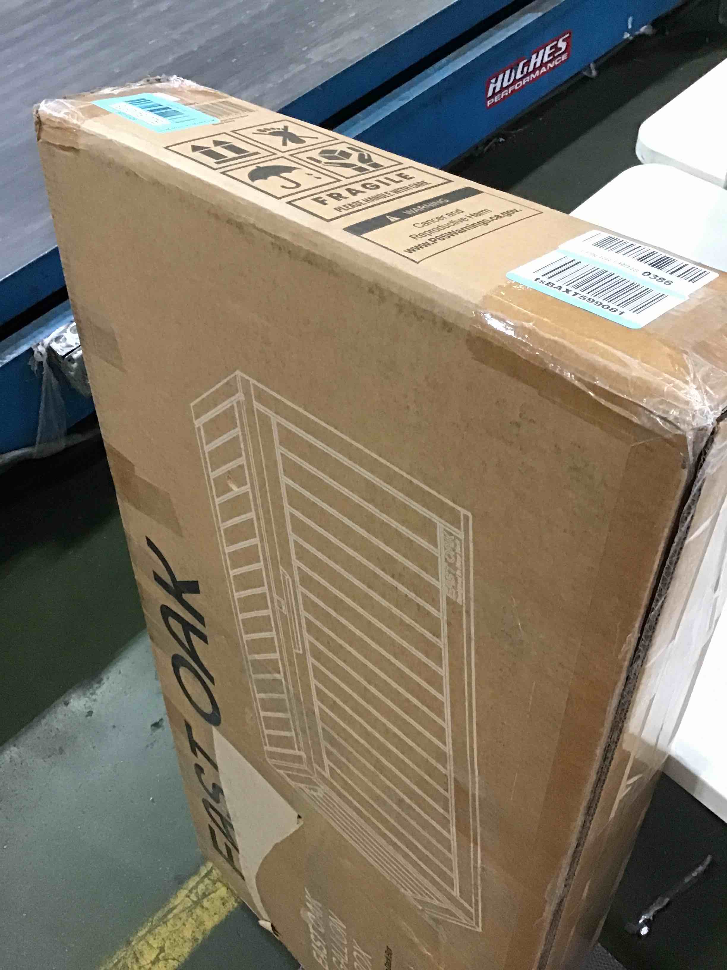 https://s3.amazonaws.com/lotting-images-prod/bidfta/BLU5412875_1690395531690.jpeg