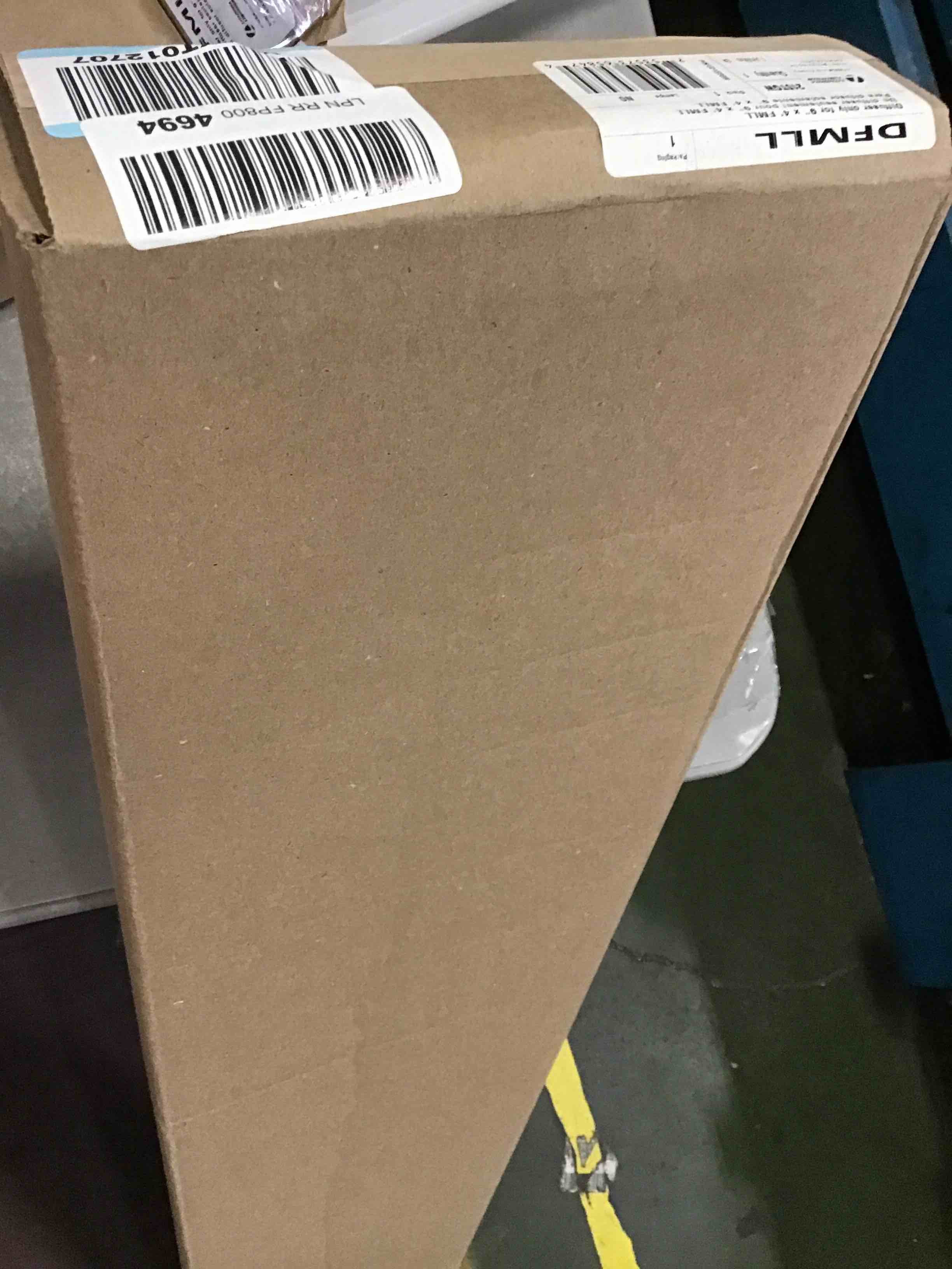 https://s3.amazonaws.com/lotting-images-prod/bidfta/BLU5413006_1690468419654.jpeg