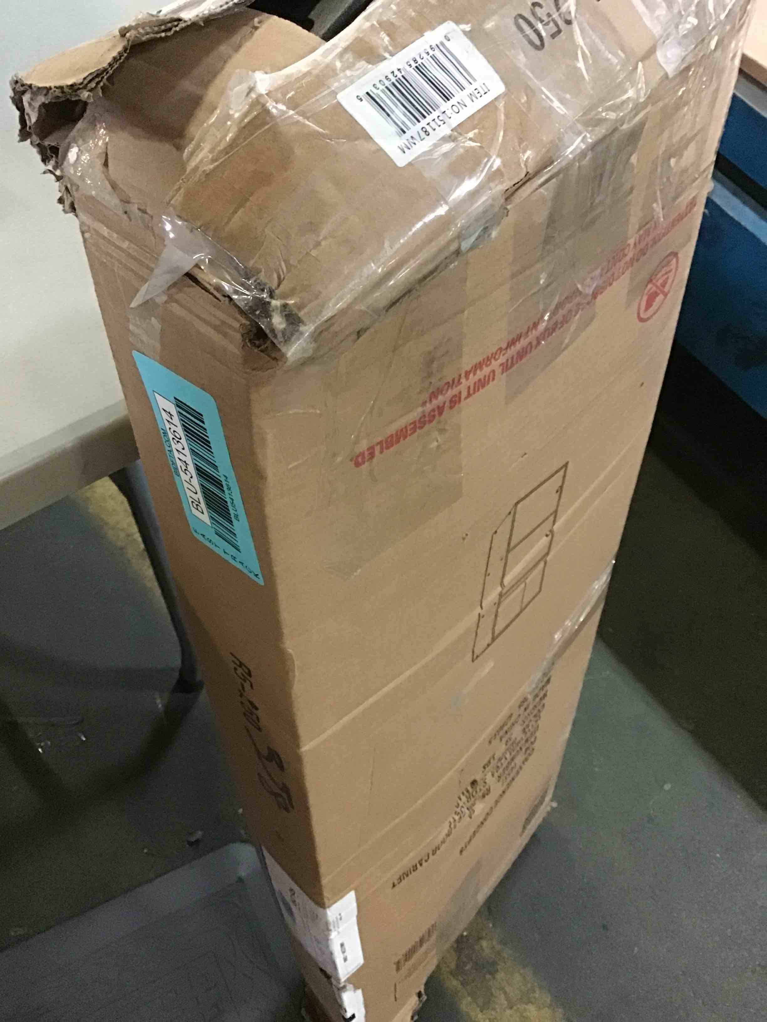 https://s3.amazonaws.com/lotting-images-prod/bidfta/BLU5413614_1690989735264.jpeg