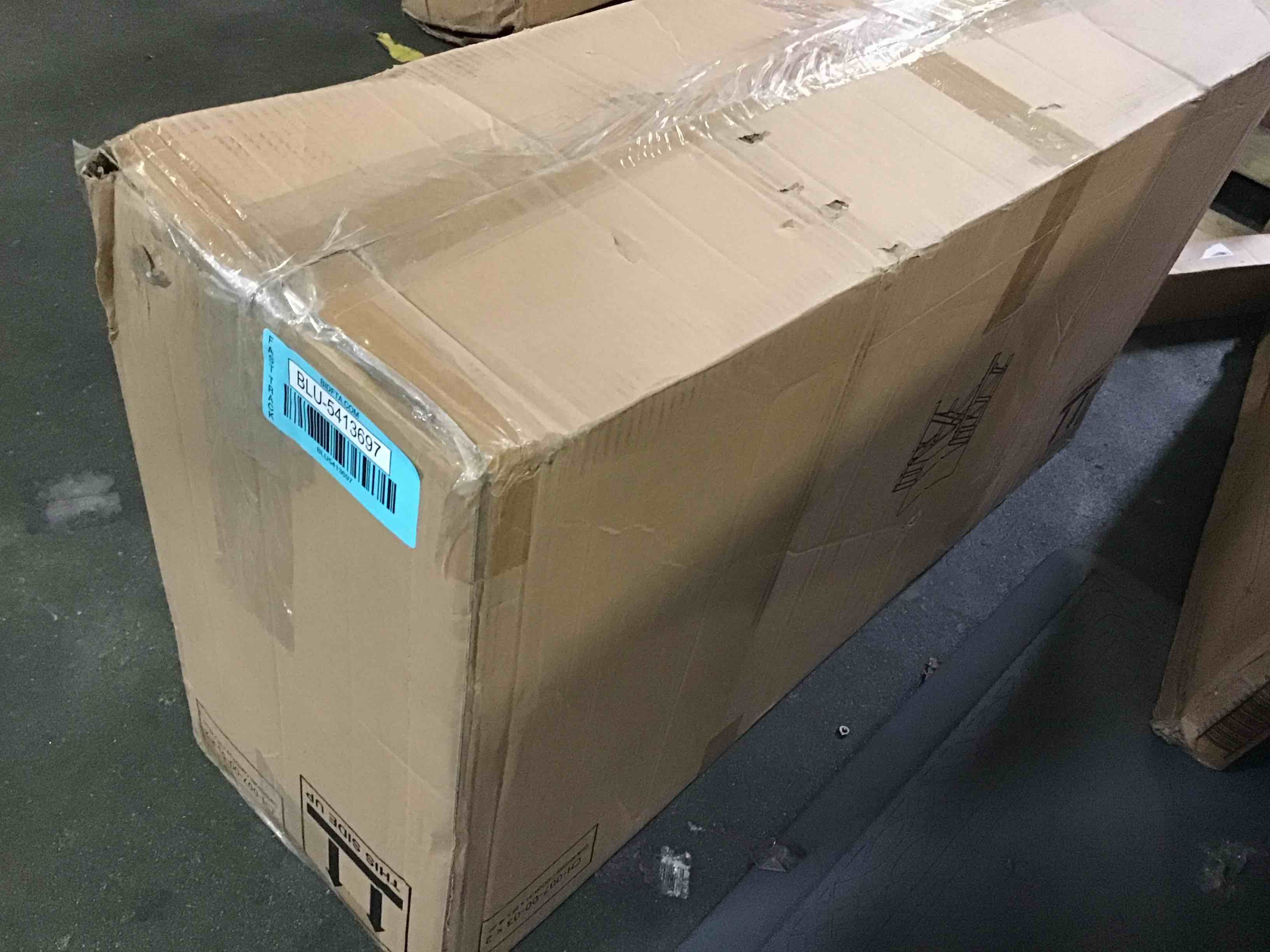https://s3.amazonaws.com/lotting-images-prod/bidfta/BLU5413697_1691005904713.jpeg