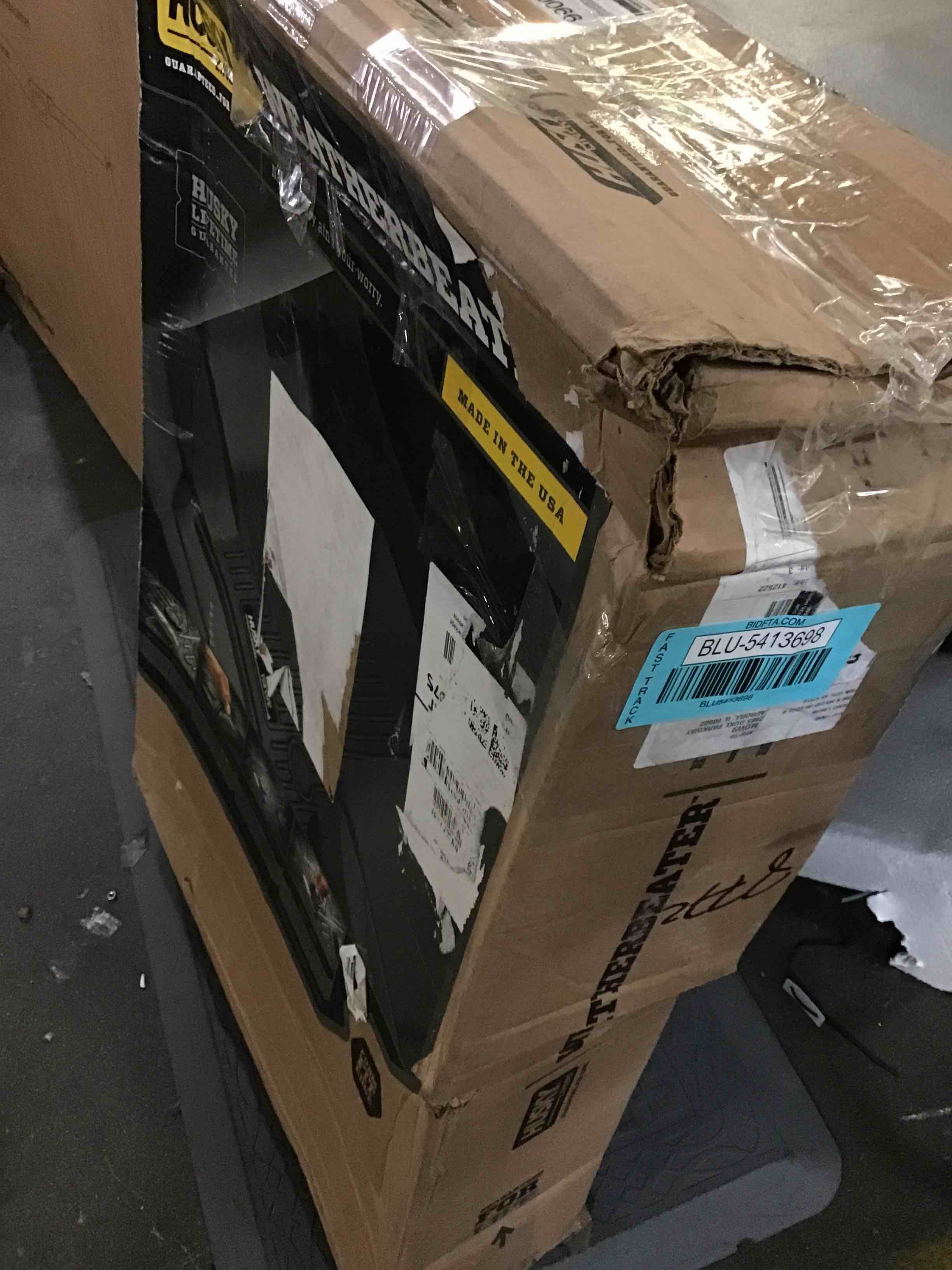 https://s3.amazonaws.com/lotting-images-prod/bidfta/BLU5413698_1691006082677.jpeg