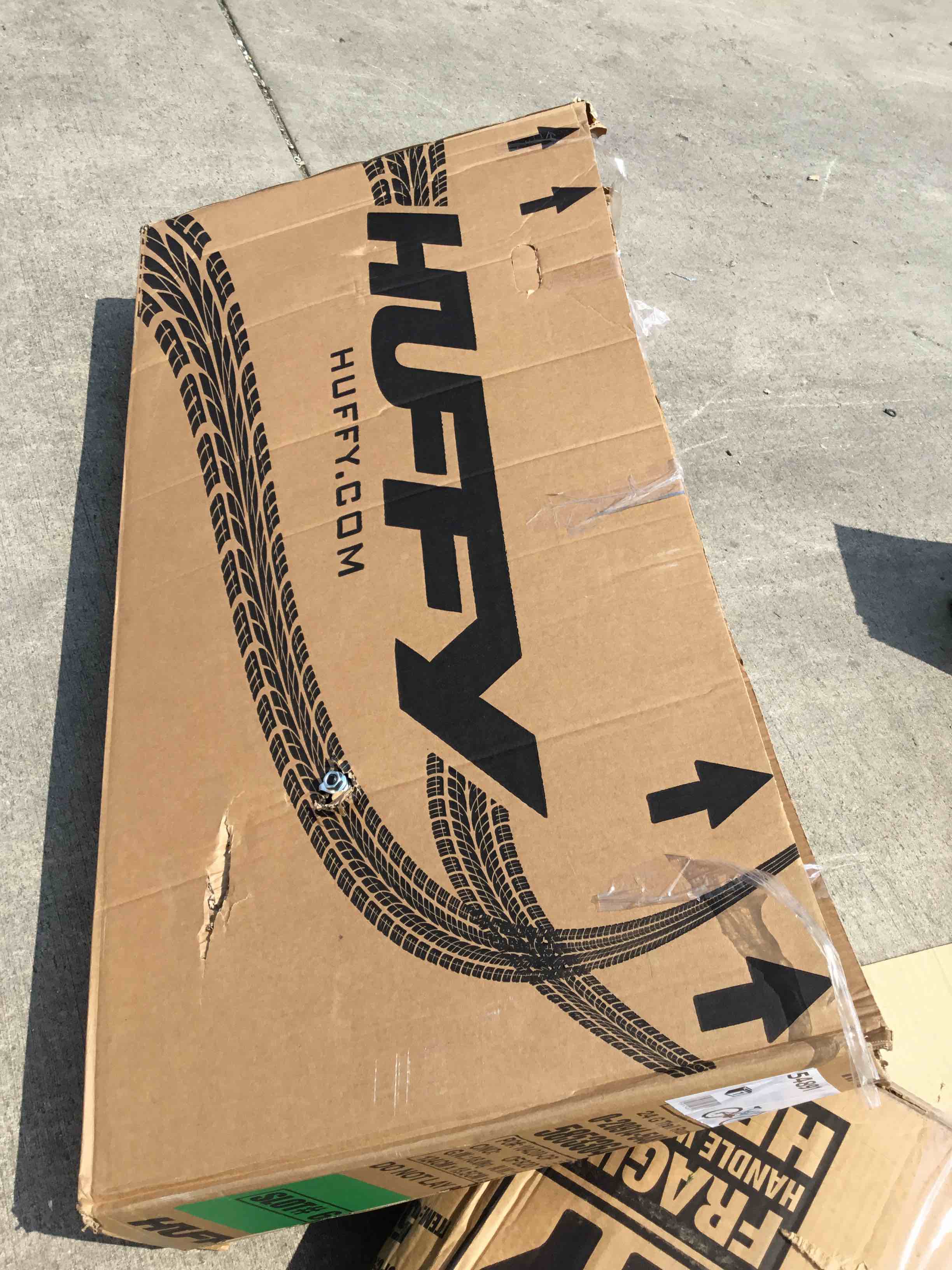 https://s3.amazonaws.com/lotting-images-prod/bidfta/BLU5415679_1690912799157.jpeg