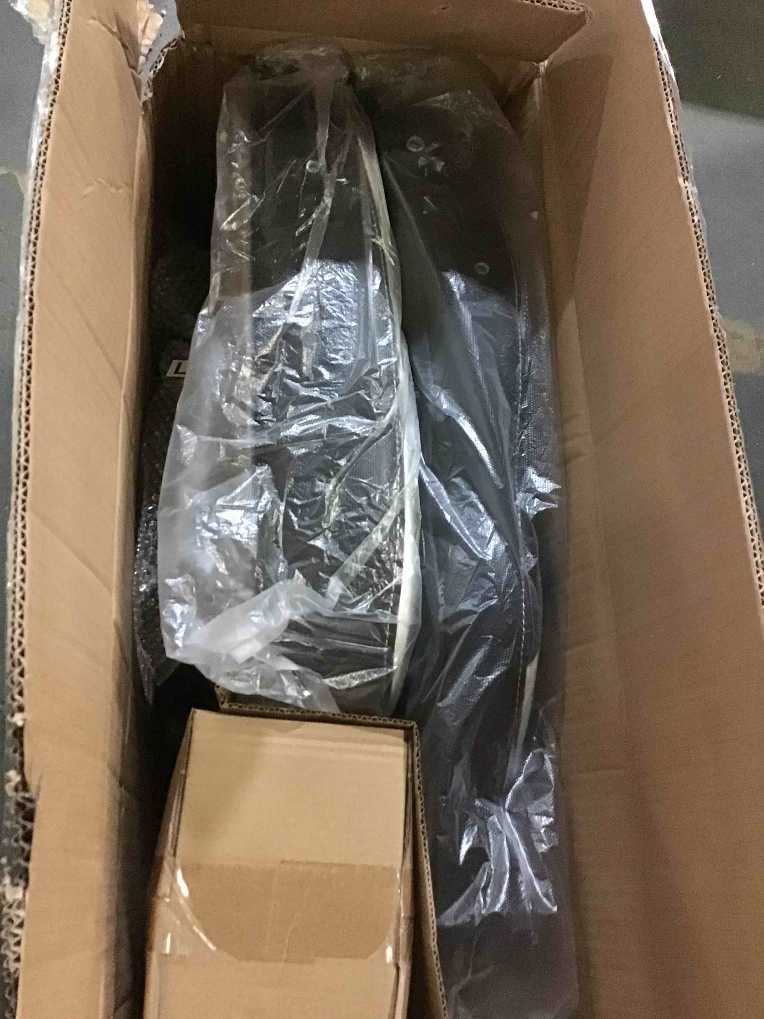 https://s3.amazonaws.com/lotting-images-prod/bidfta/BLU5416594_1701099317058.jpeg