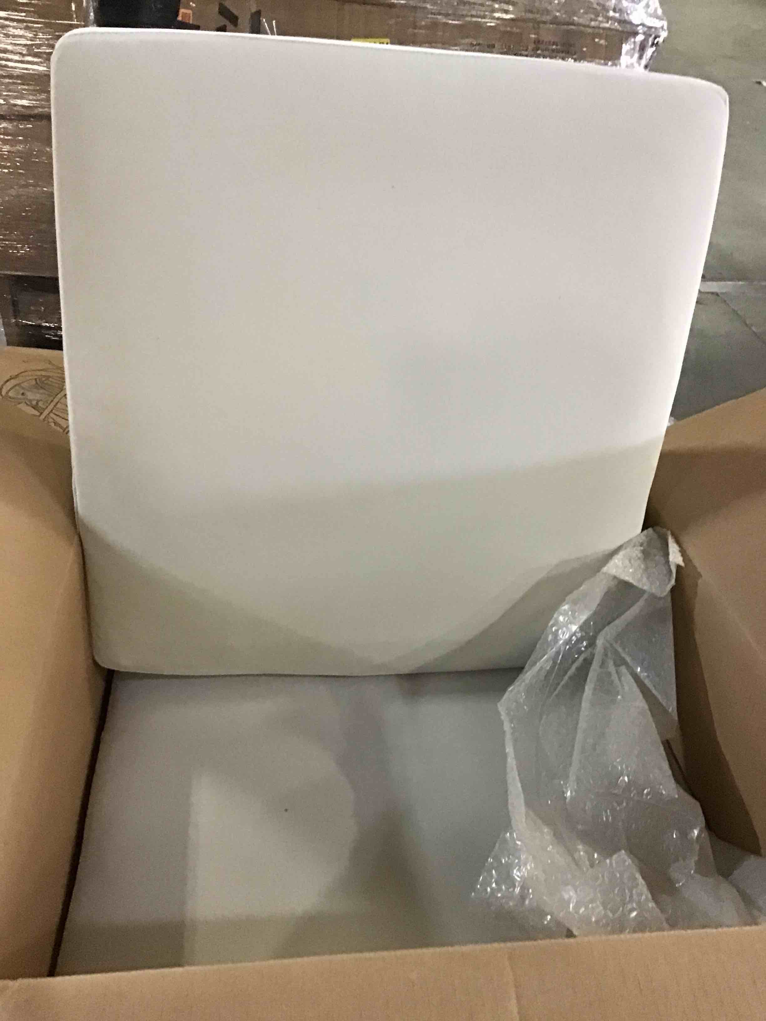 https://s3.amazonaws.com/lotting-images-prod/bidfta/BLU5416659_1701109836219.jpeg