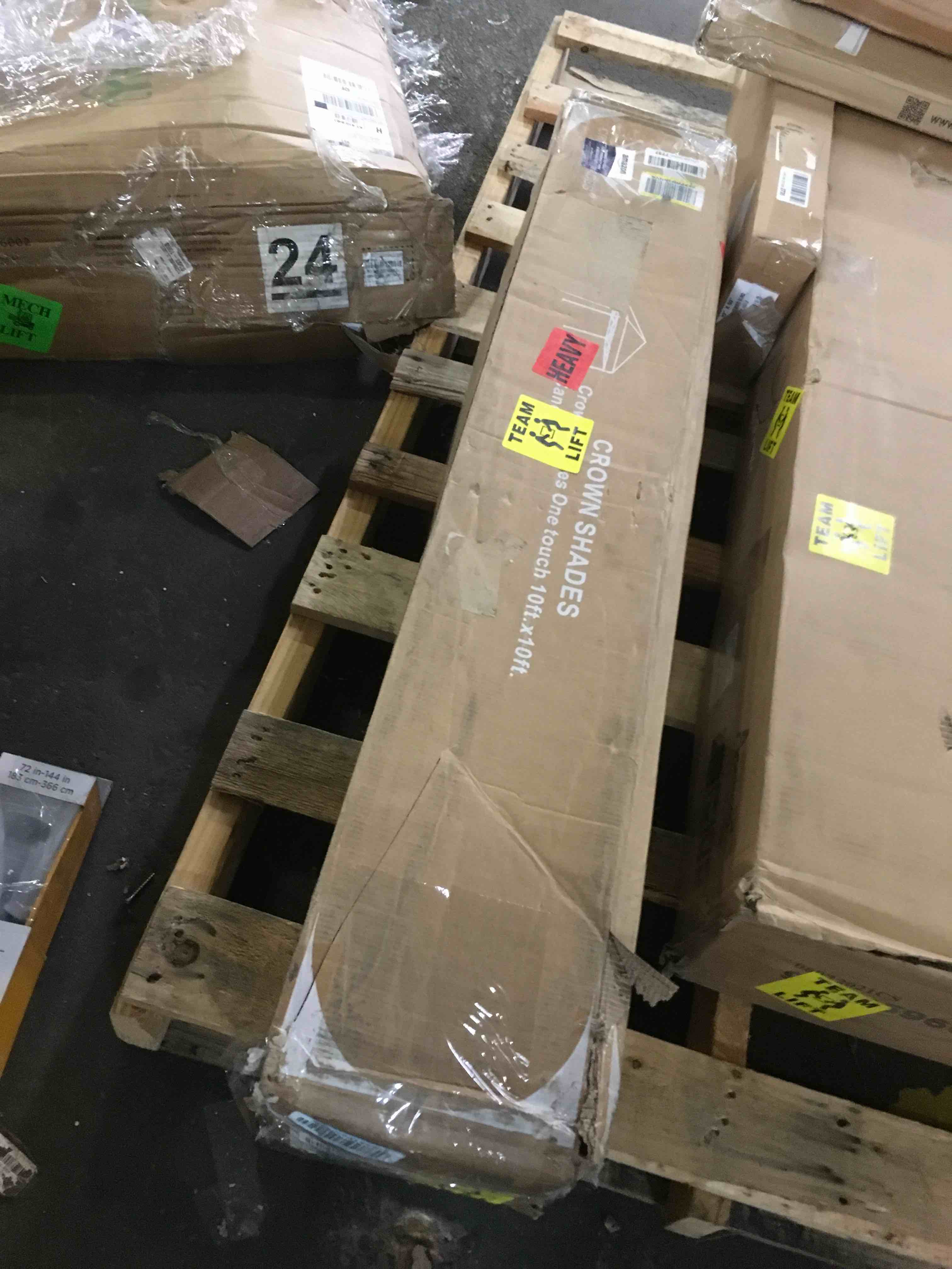 https://s3.amazonaws.com/lotting-images-prod/bidfta/BLU5416837_1701187399528.jpeg