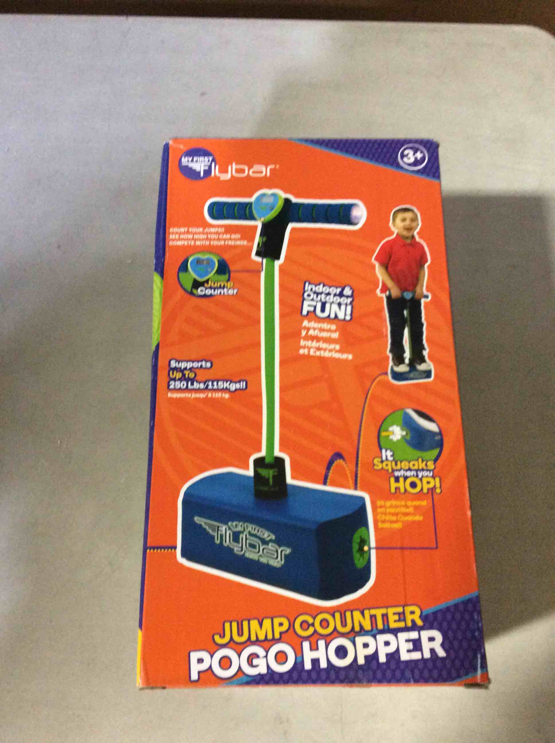 https://s3.amazonaws.com/lotting-images-prod/bidfta/BLU5418330_1690810559117.jpeg