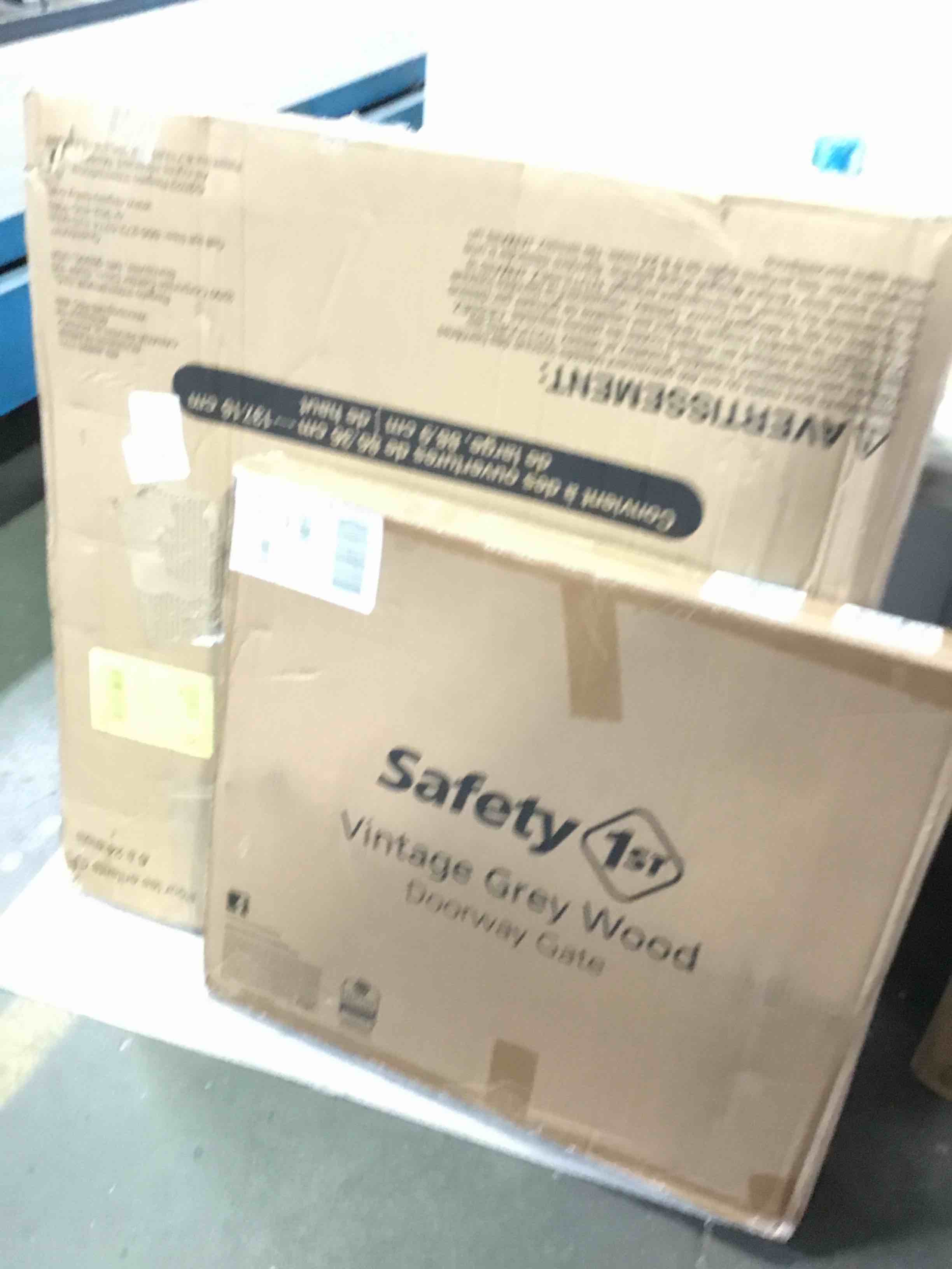 Assorted of secure safety gates 