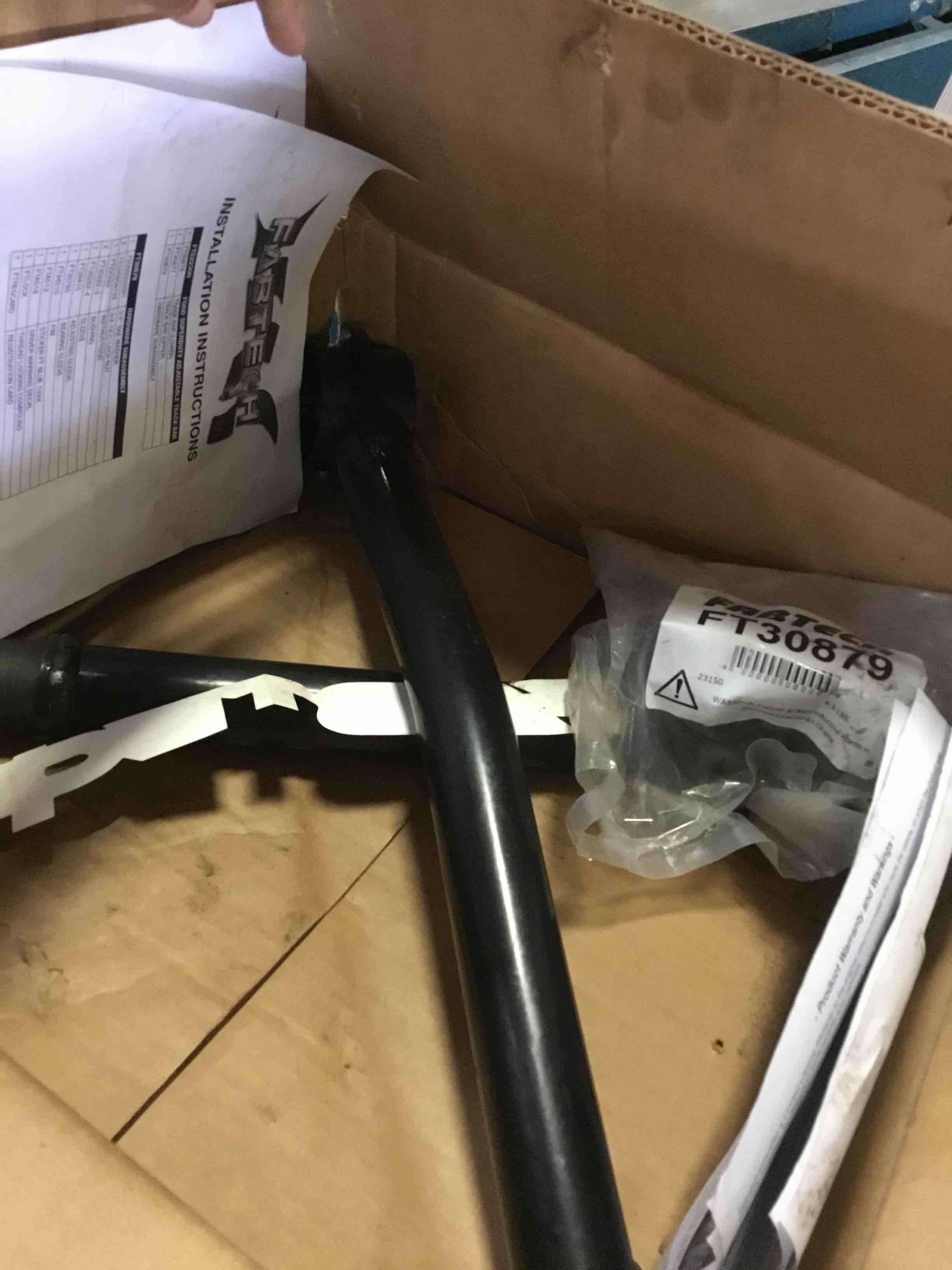 https://s3.amazonaws.com/lotting-images-prod/bidfta/BLU5418884_1690297913639.jpeg