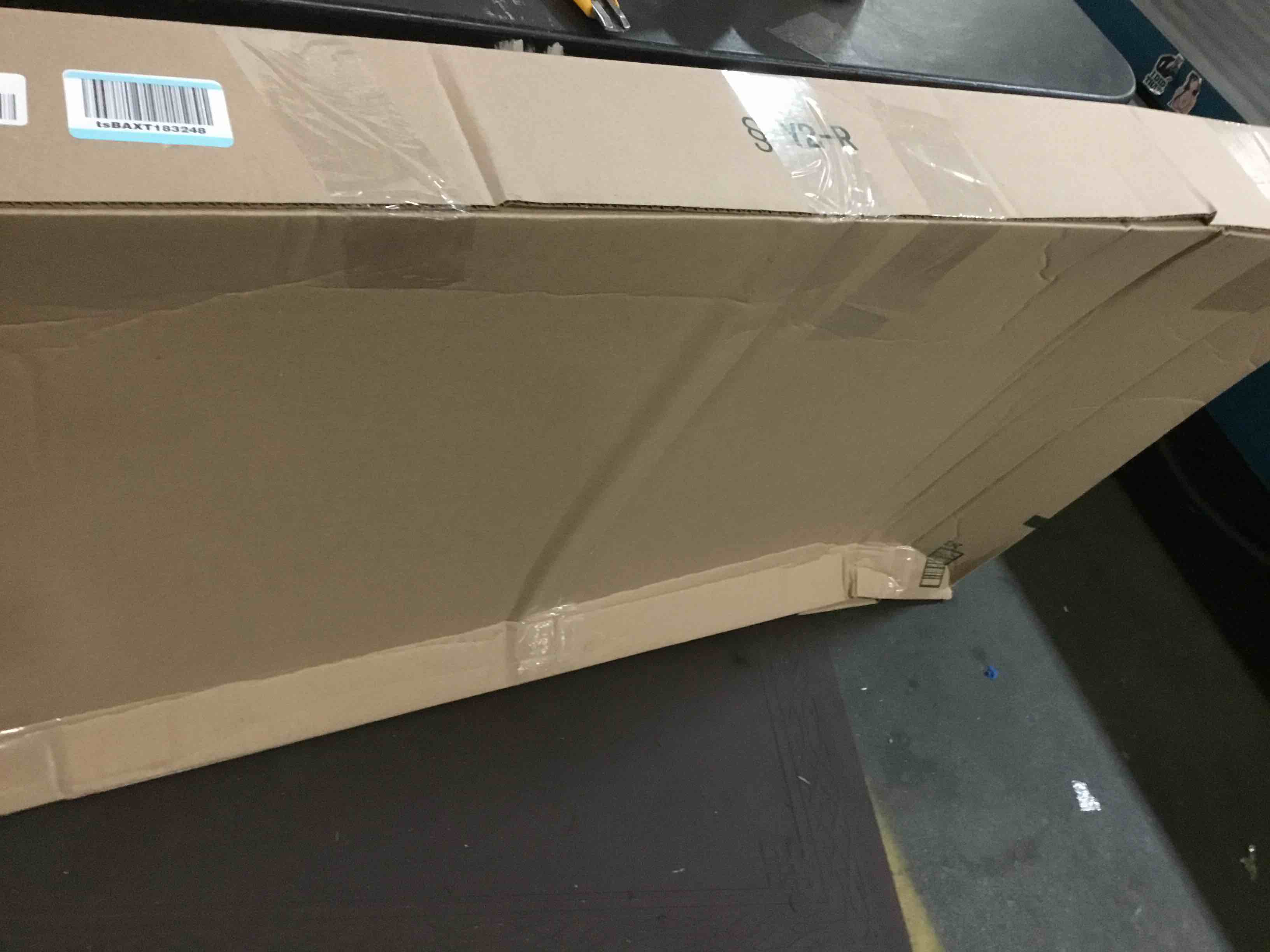 https://s3.amazonaws.com/lotting-images-prod/bidfta/BLU5419158_1690381731607.jpeg