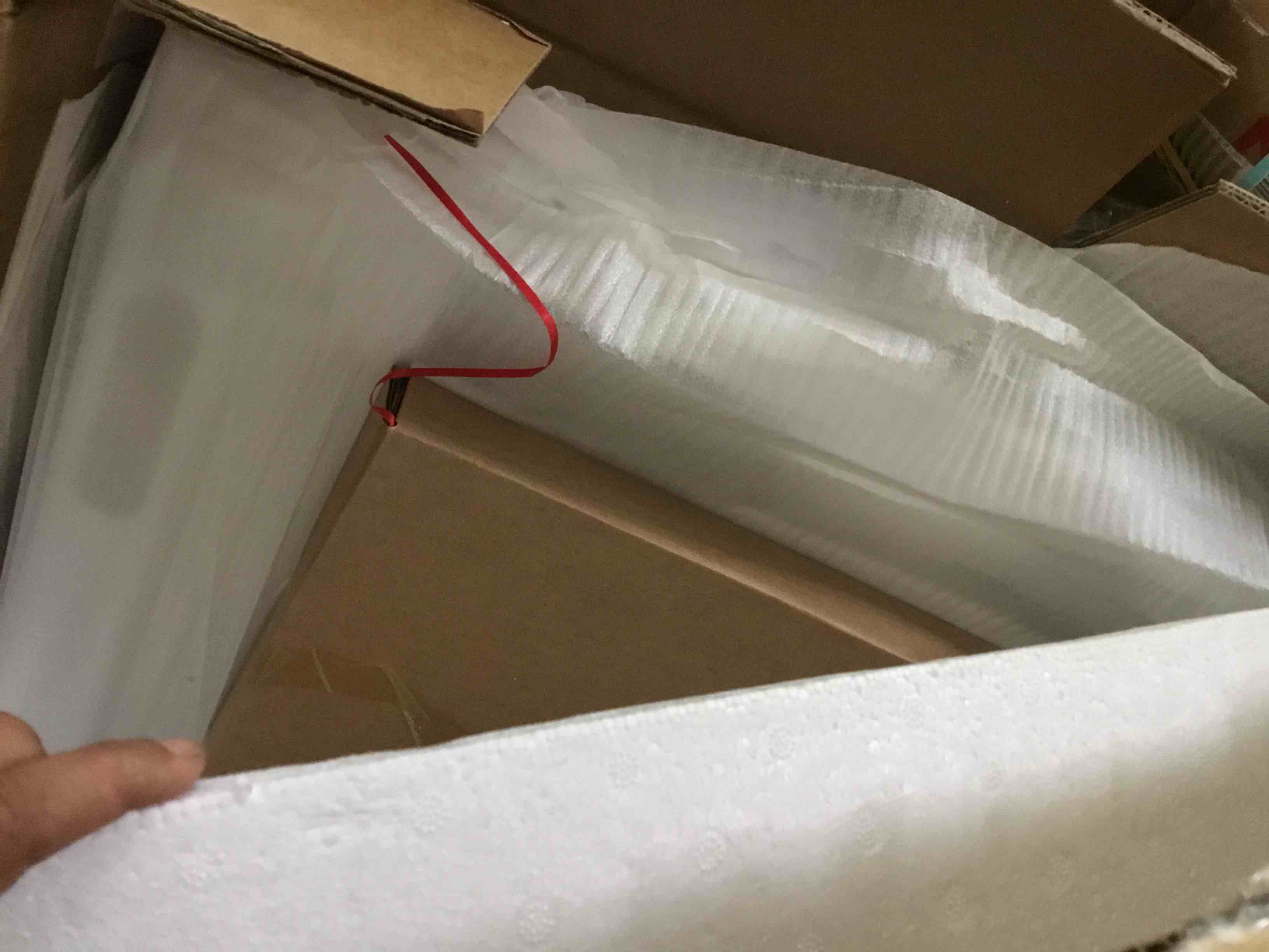 https://s3.amazonaws.com/lotting-images-prod/bidfta/BLU5419204_1690386002969.jpeg
